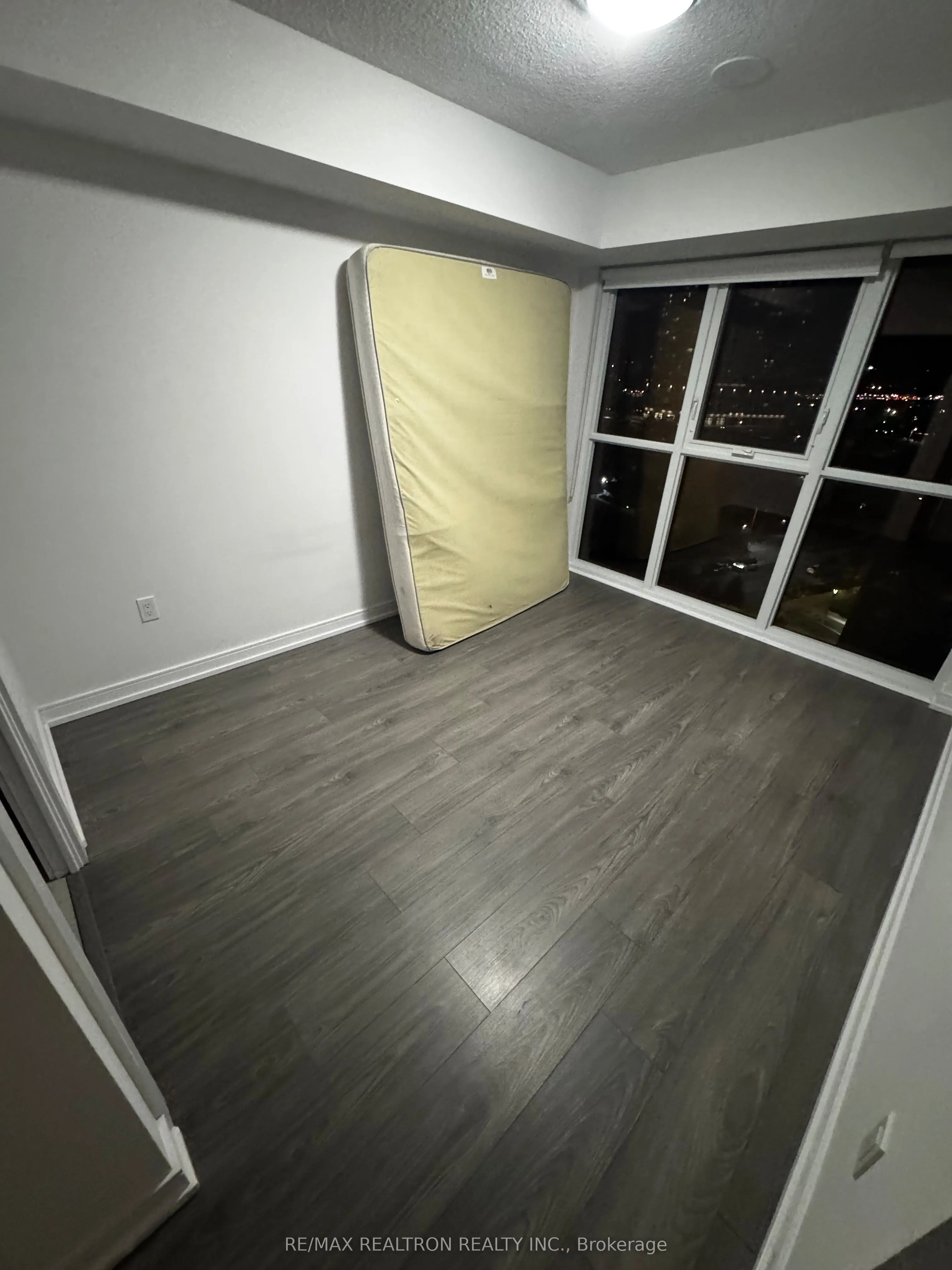 225 Village Green Square, #903