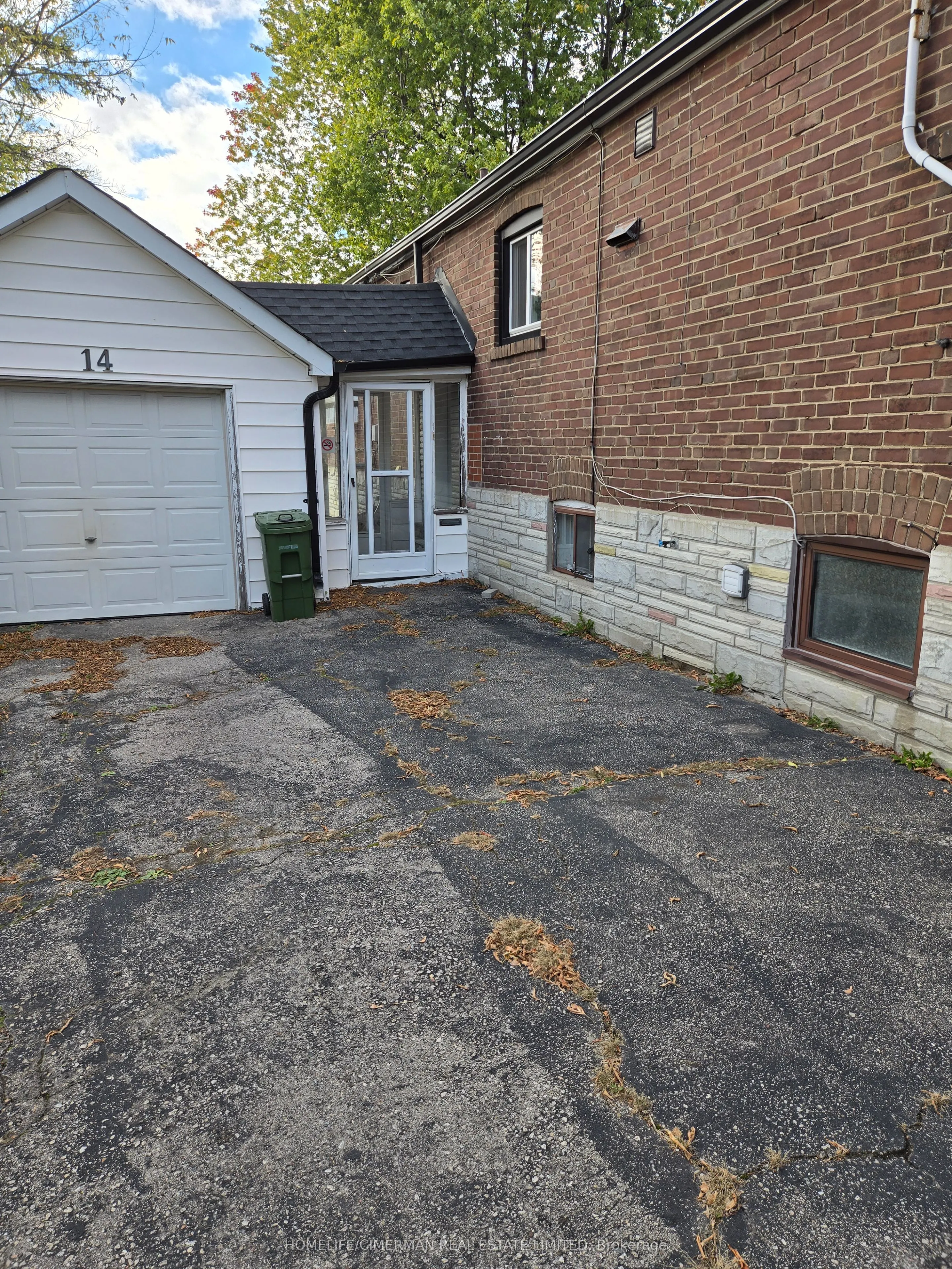 14 Rensburg Drive, #Basement