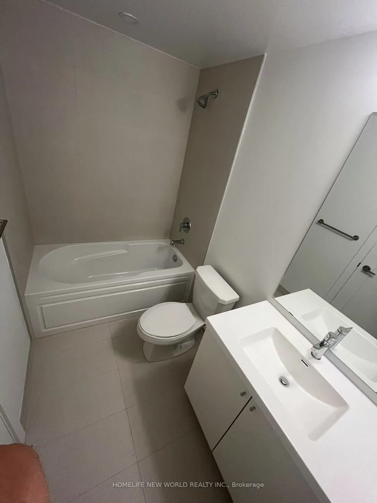 2545 Simcoe Street N, #350