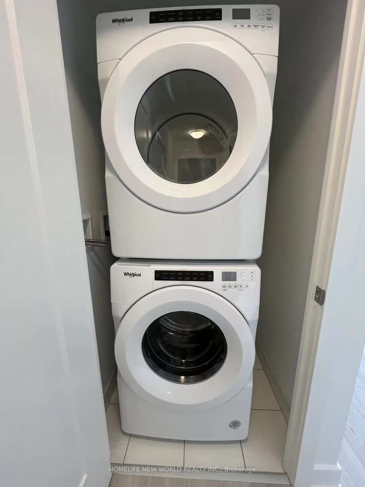 2545 Simcoe Street N, #350