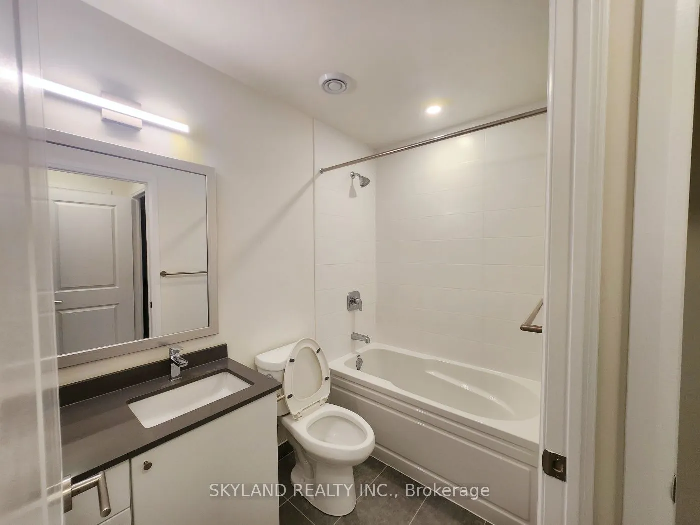 3260 Sheppard Avenue E, #706