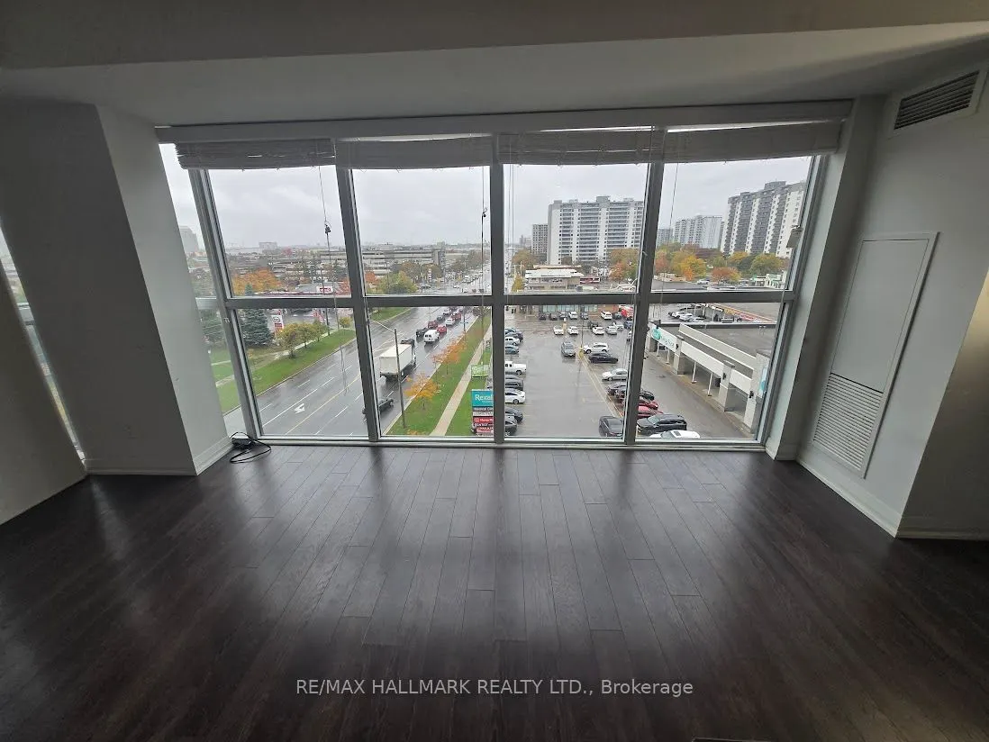 30 Meadowglen Place, #612