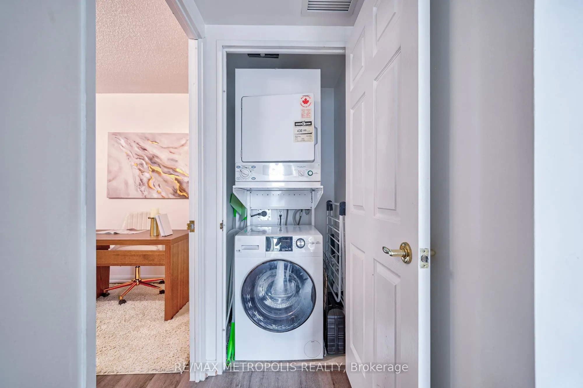 11 Lee Centre Drive, #PH109