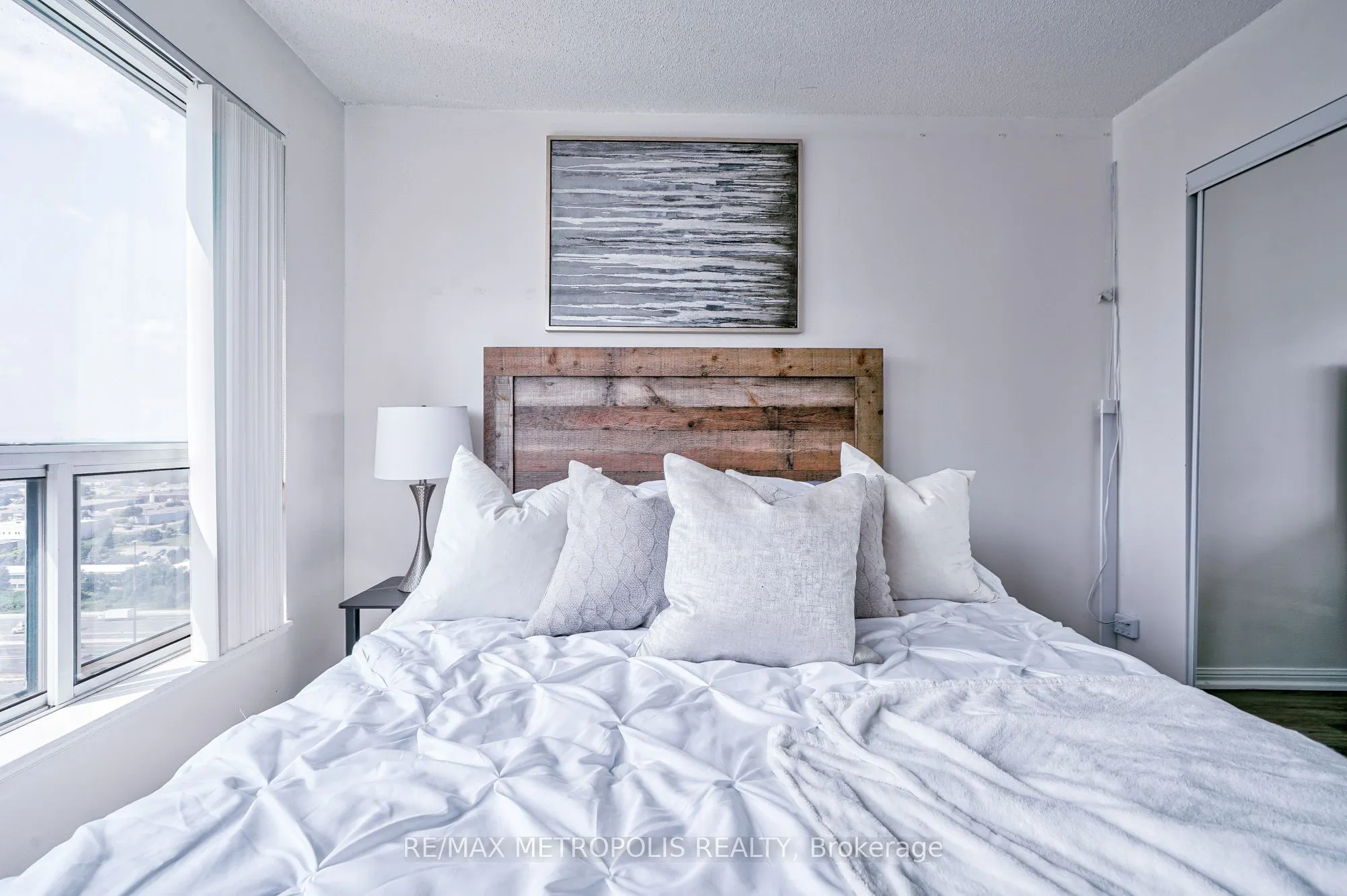 11 Lee Centre Drive, #PH109