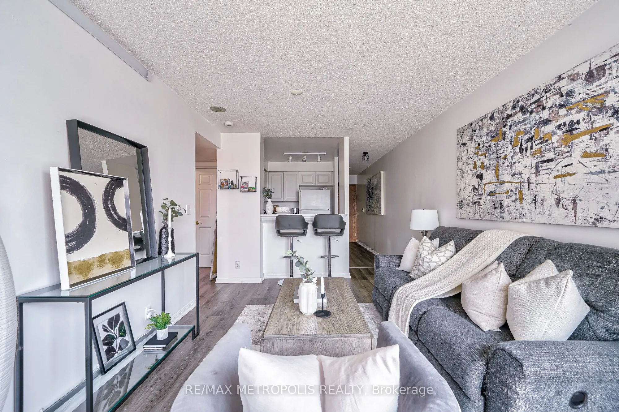 11 Lee Centre Drive, #PH109