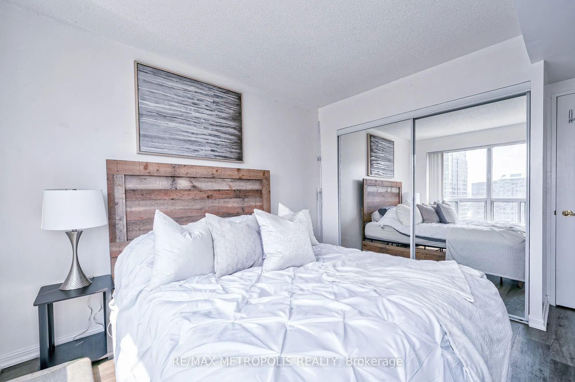 11 Lee Centre Drive, #PH109