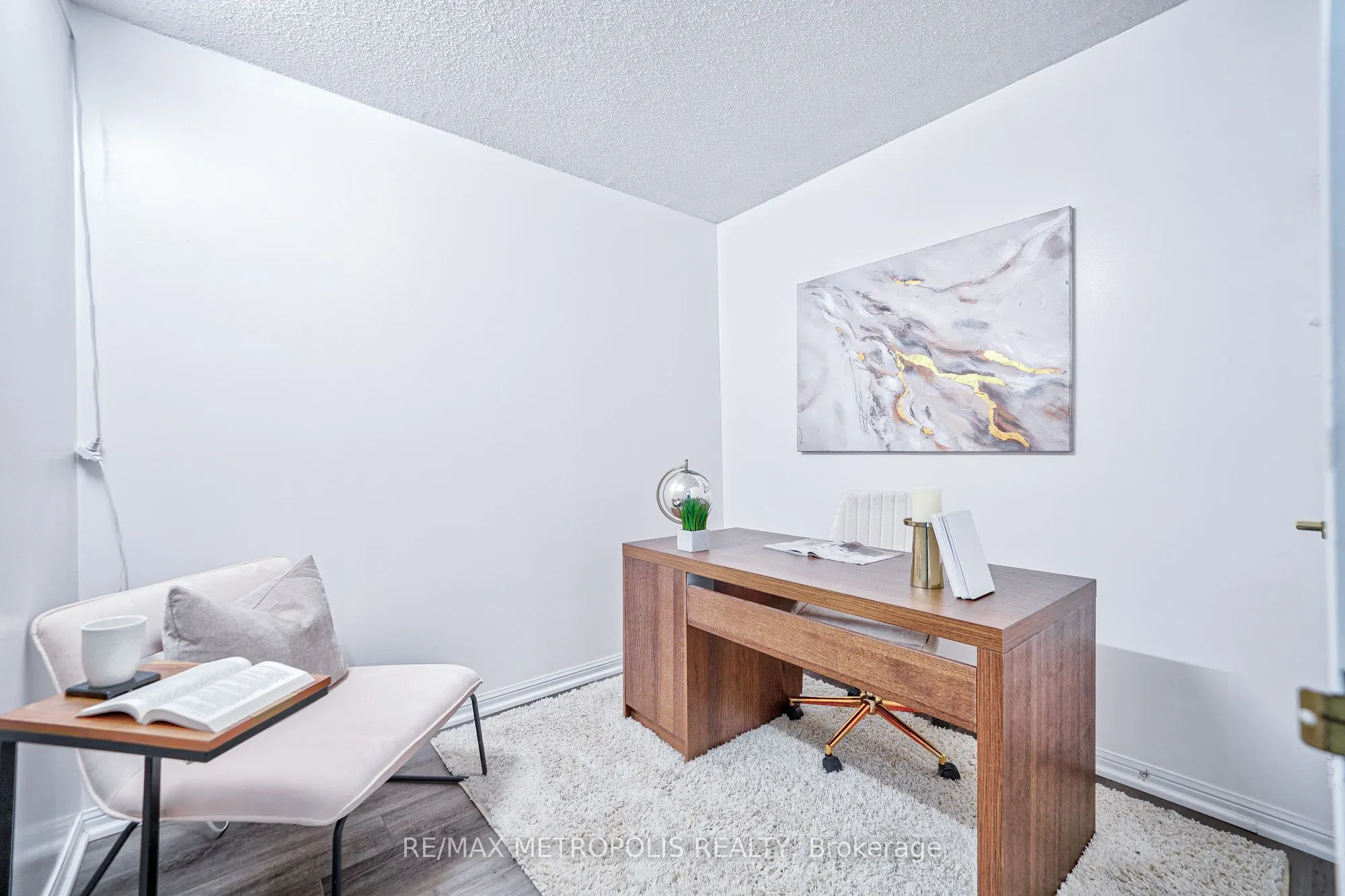 11 Lee Centre Drive, #PH109