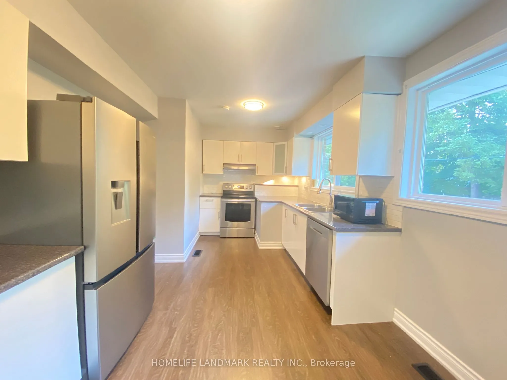 156 Guildwood Parkway, #Upper