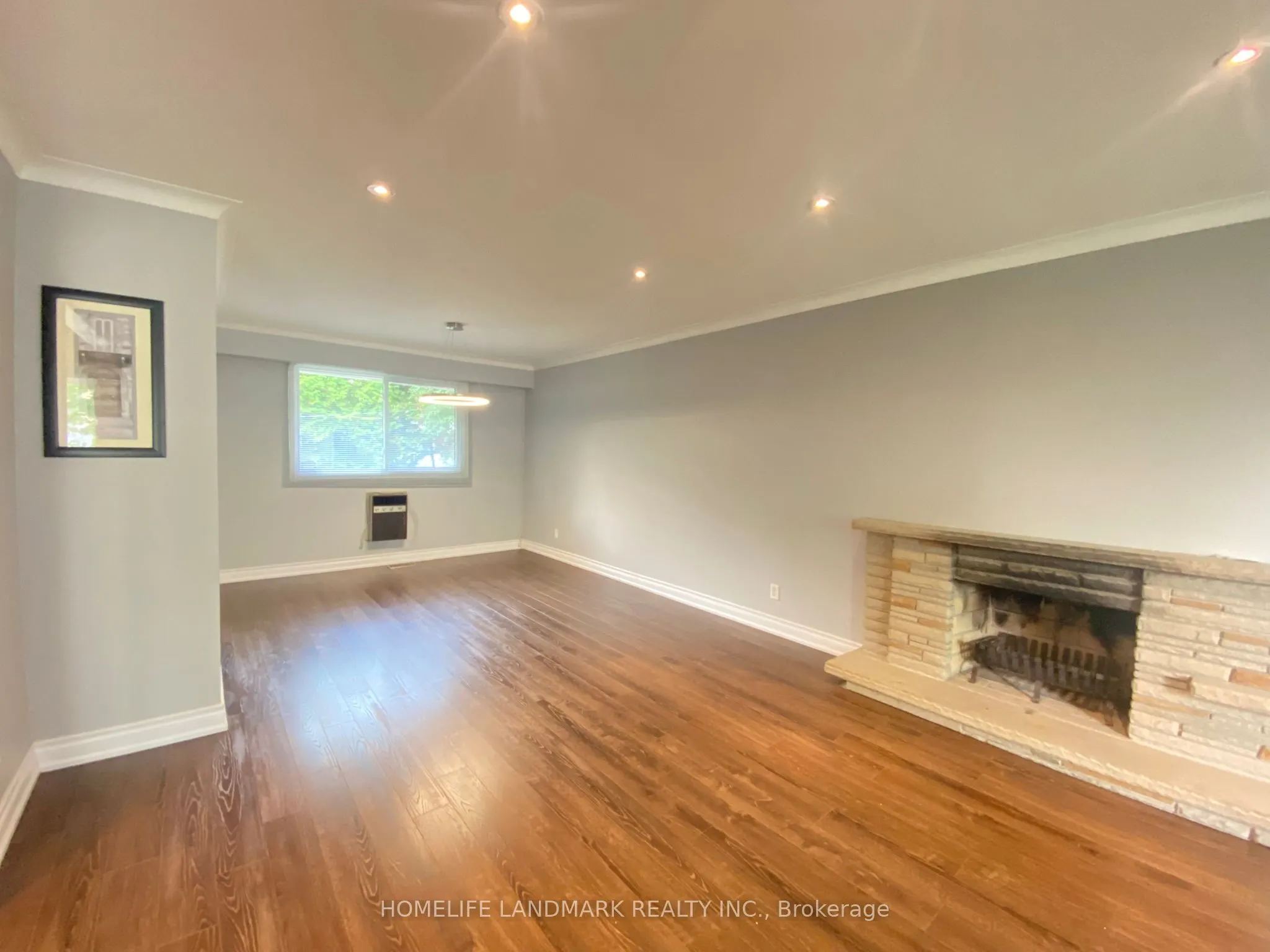 156 Guildwood Parkway, #Upper