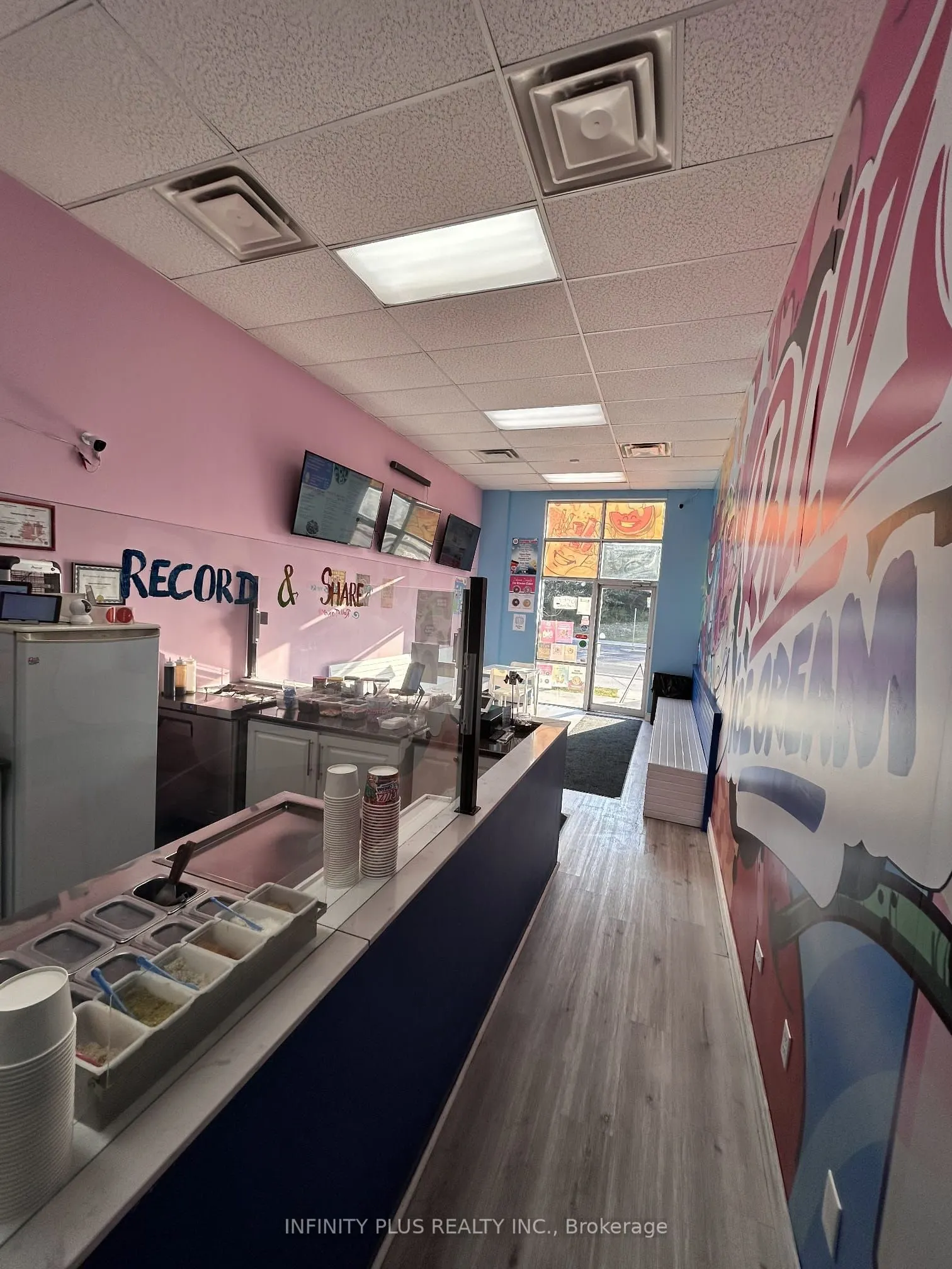 5631 Steeles Avenue E, #6