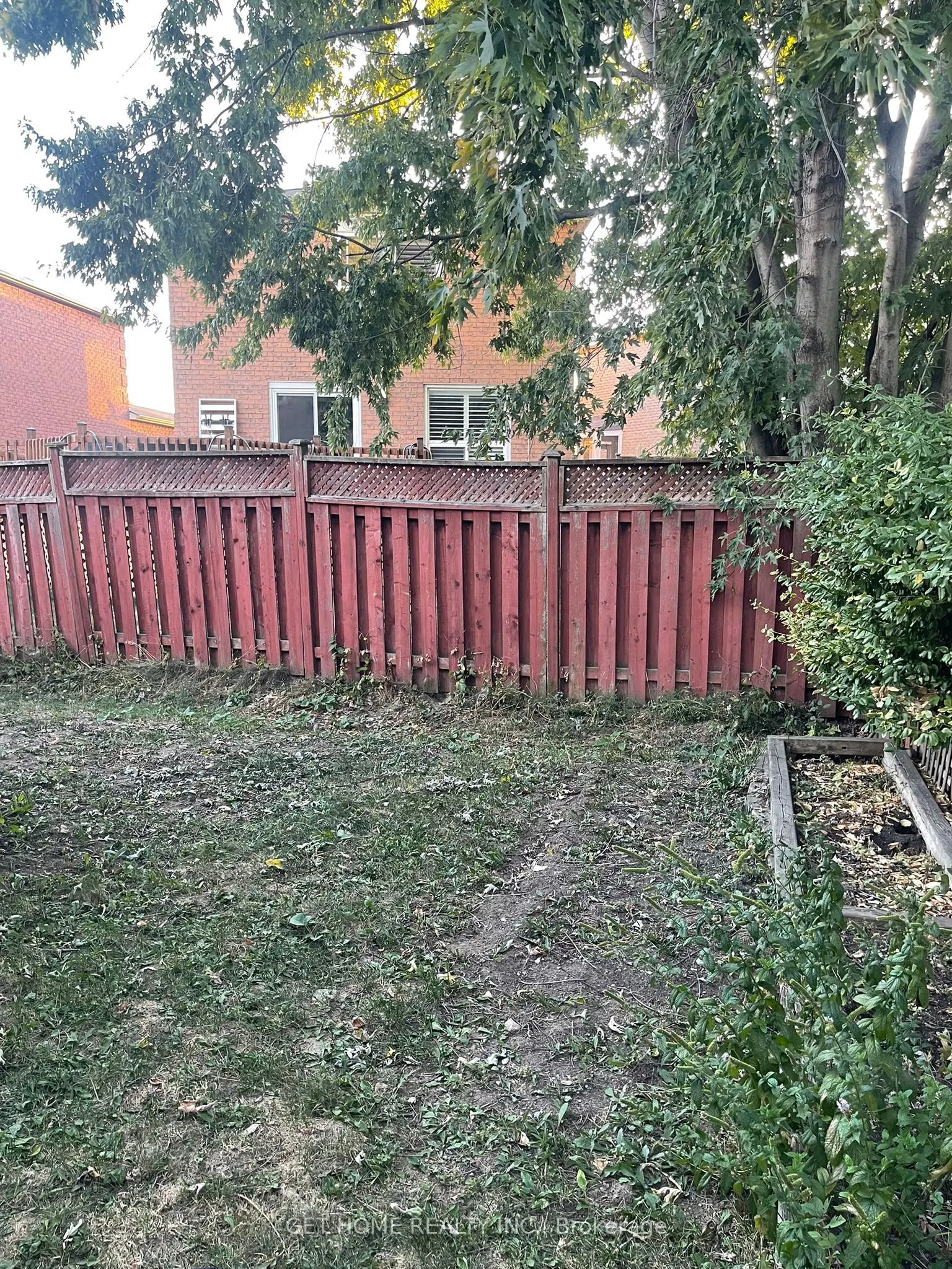 1528 Beechlawn Drive