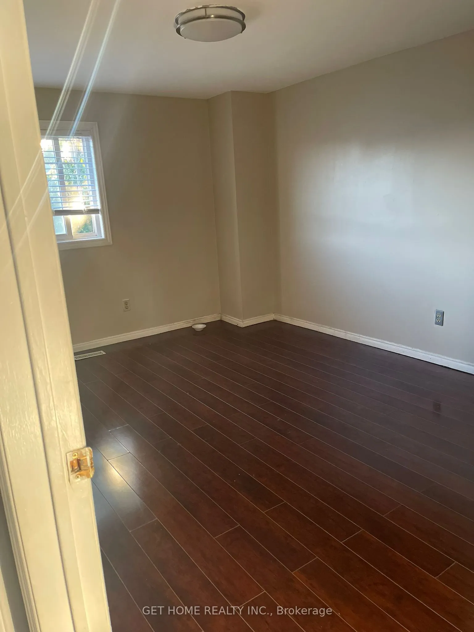 1528 Beechlawn Drive