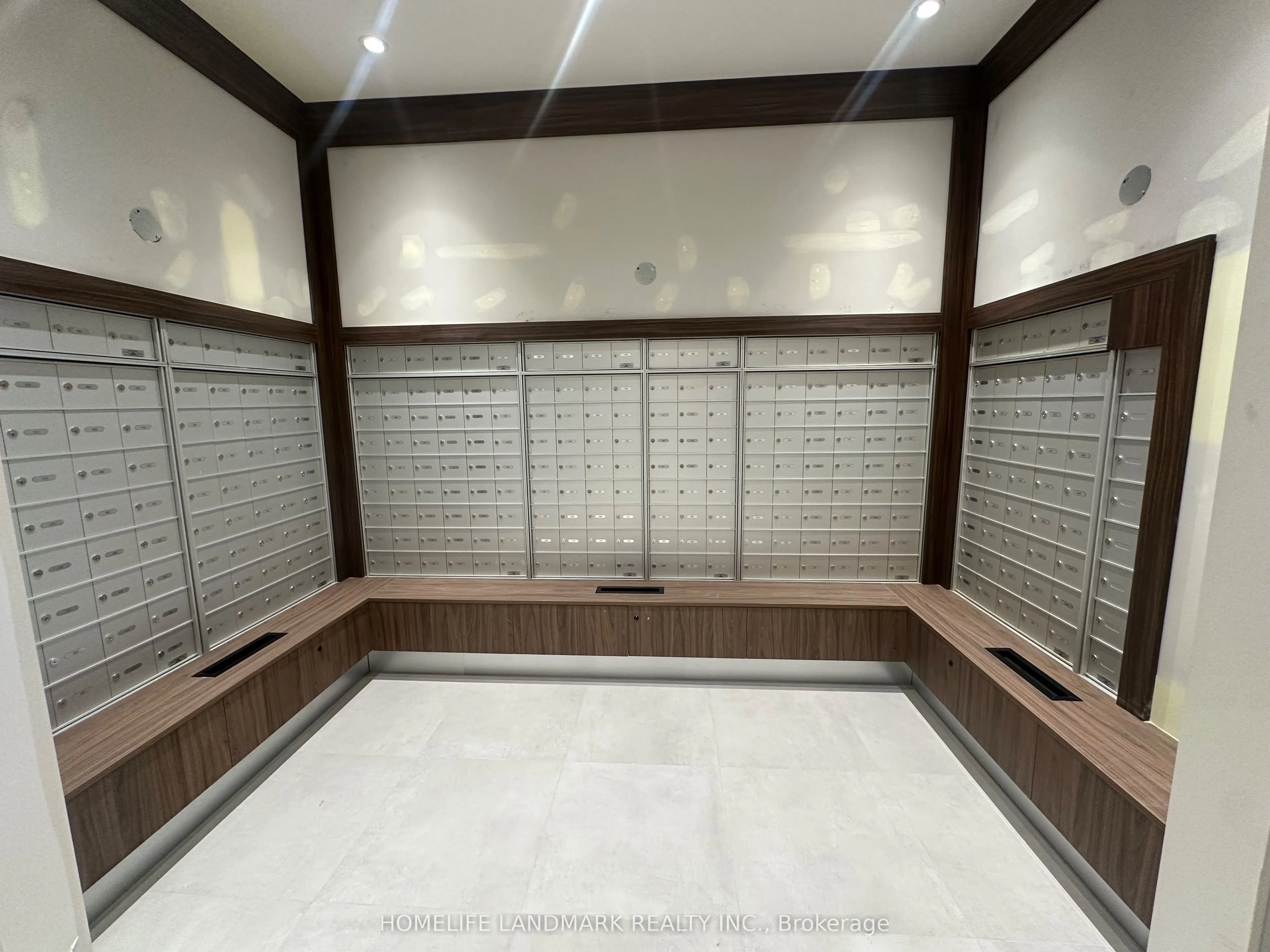 3260 Sheppard Avenue E, #305