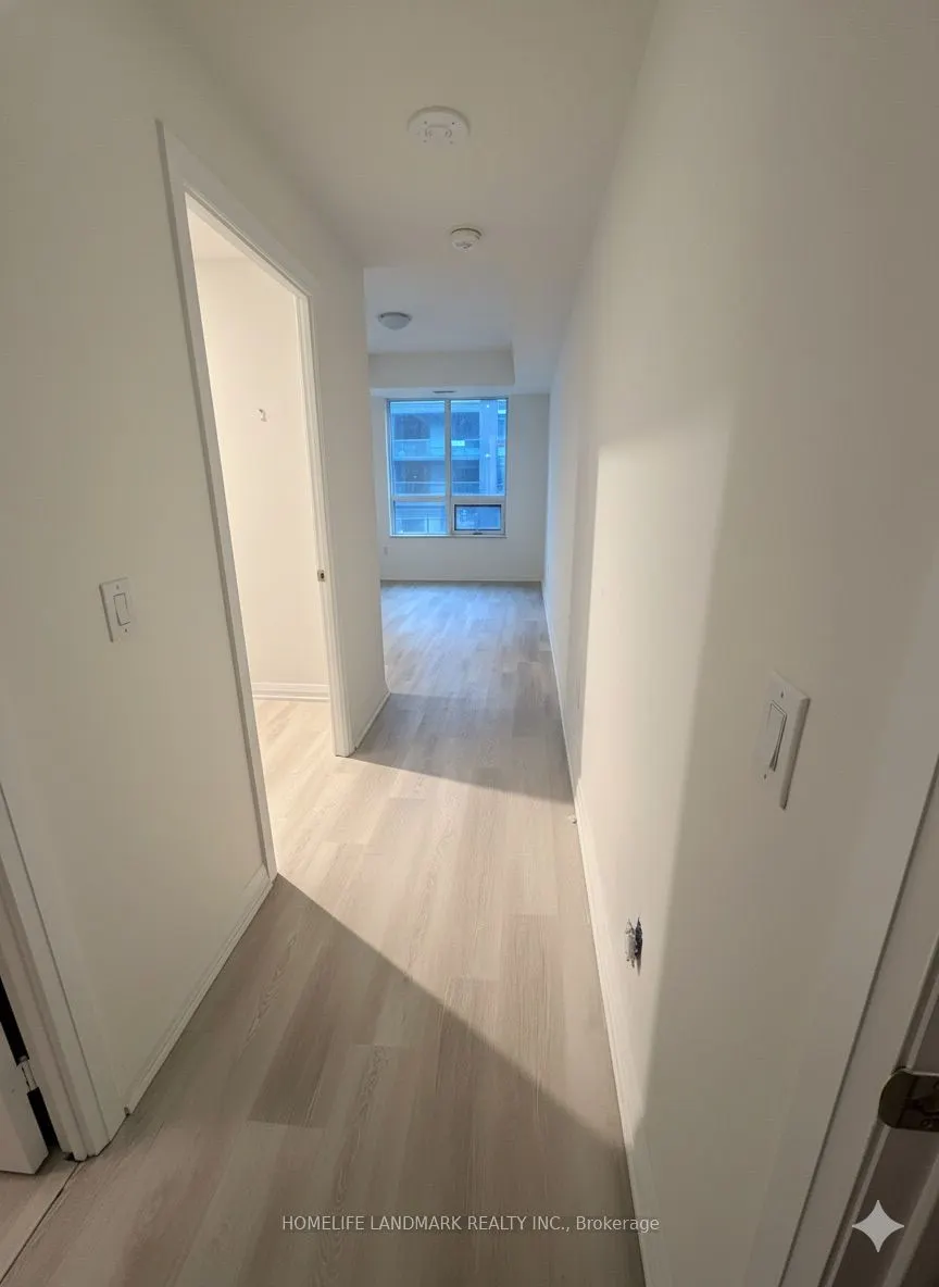 3260 Sheppard Avenue E, #305