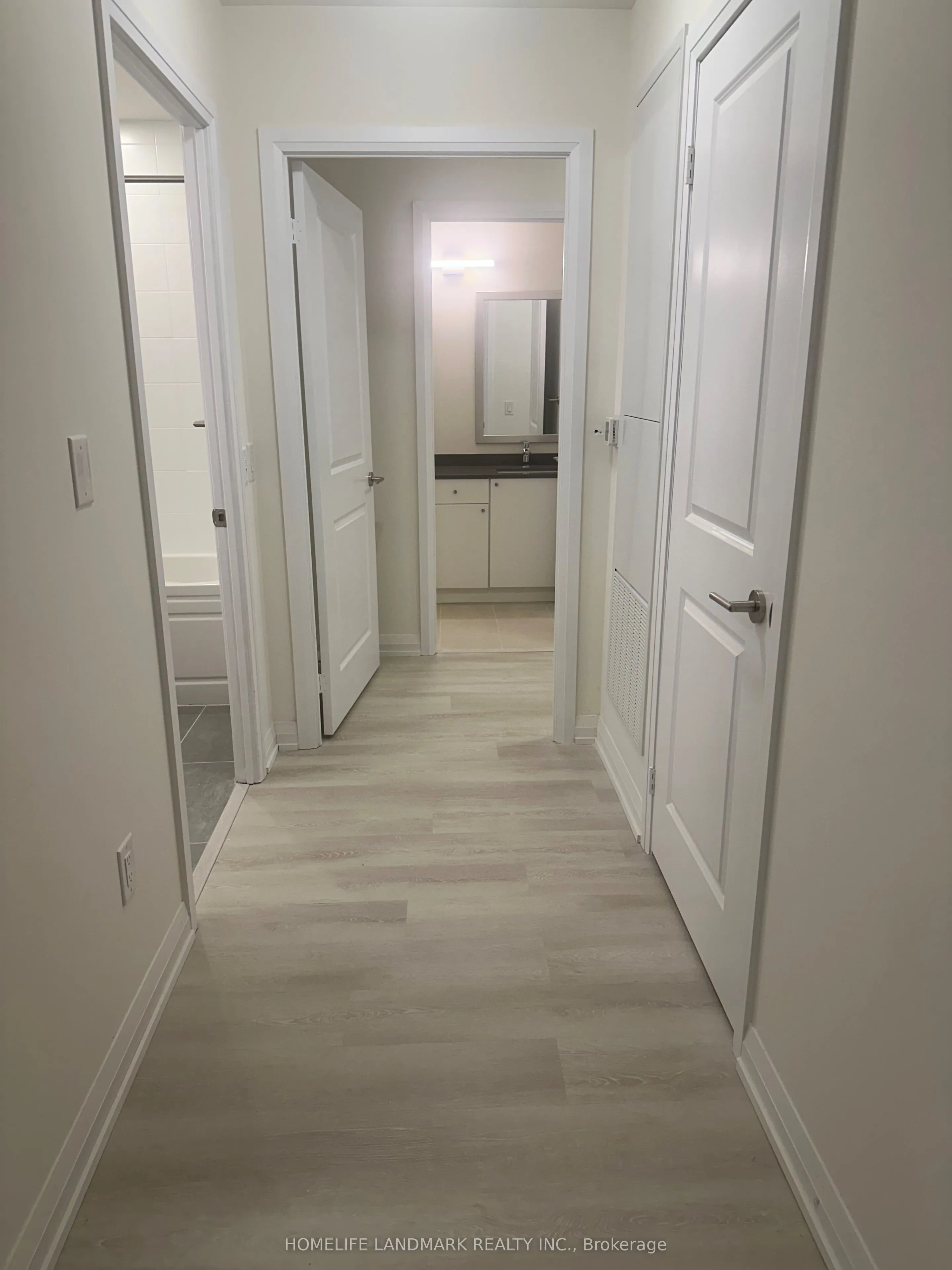 3260 Sheppard Avenue E, #305