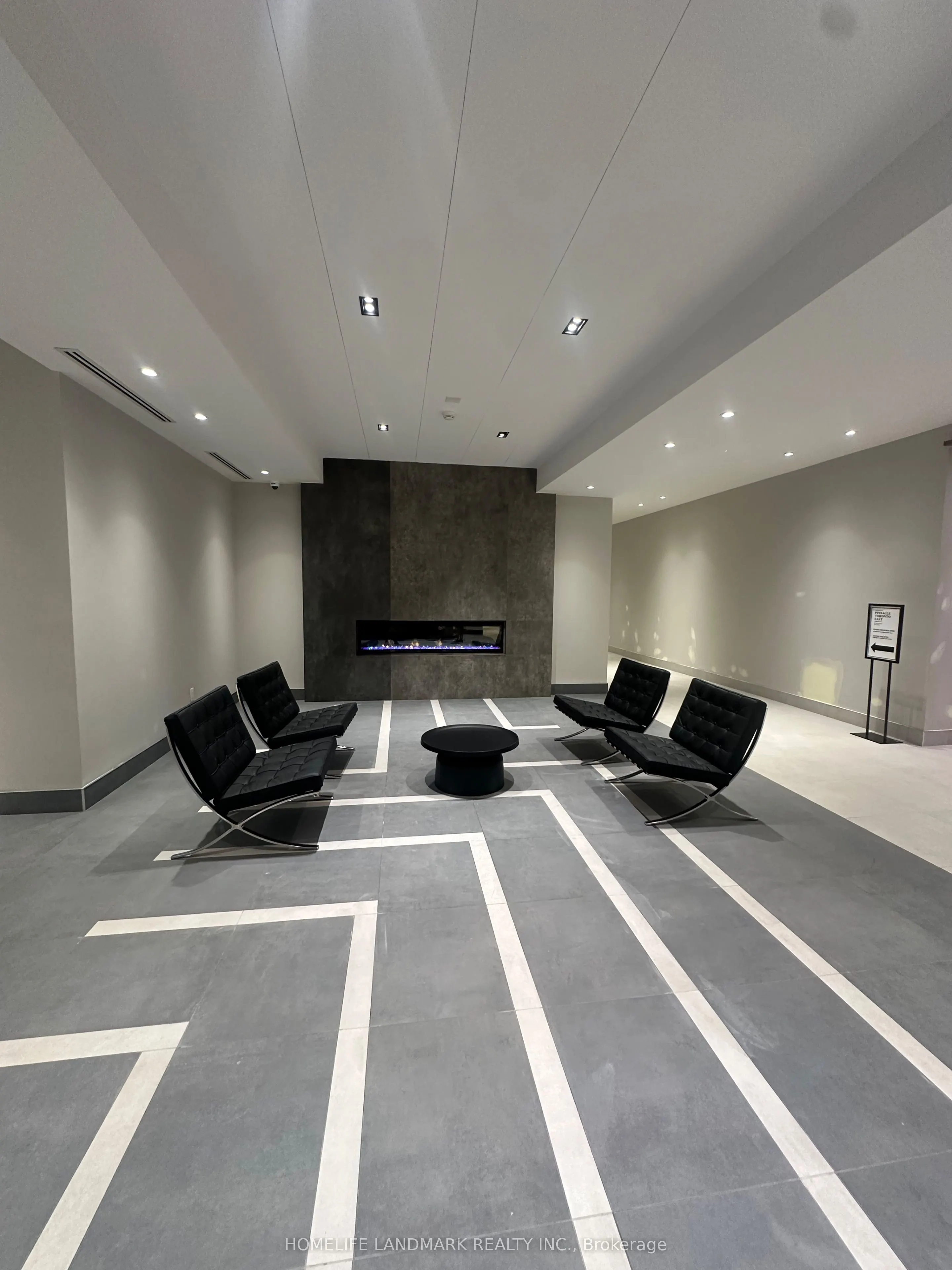 3260 Sheppard Avenue E, #305