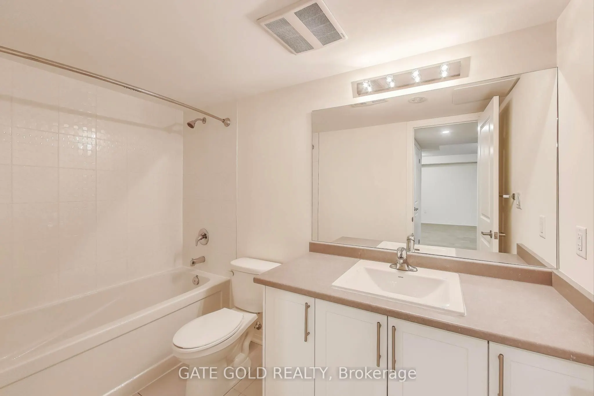 14 Lookout Drive, #A