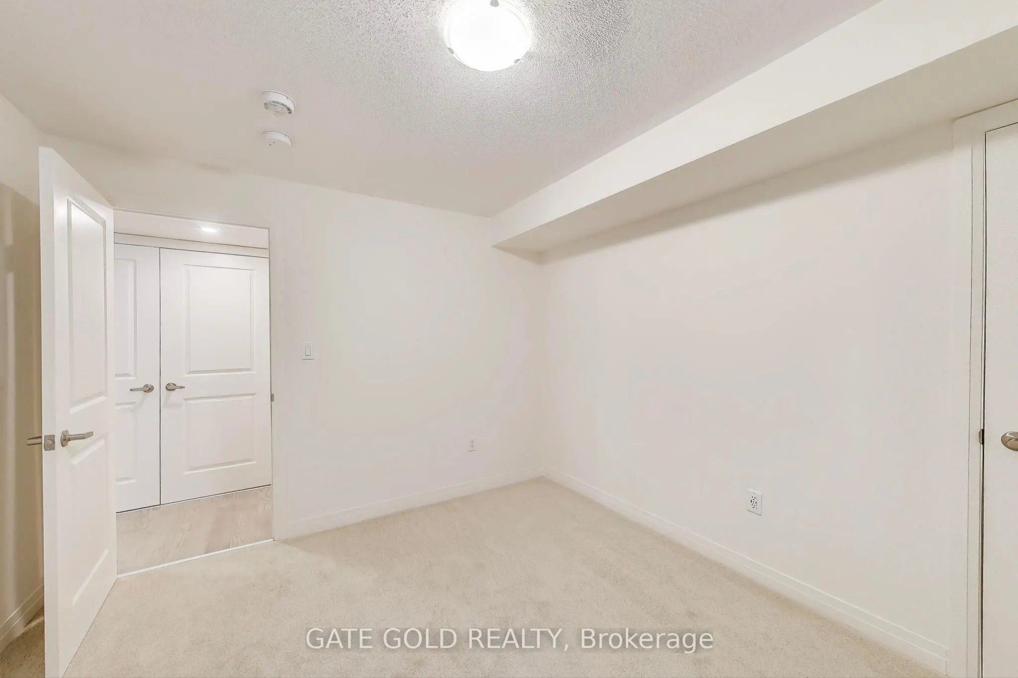 14 Lookout Drive, #A