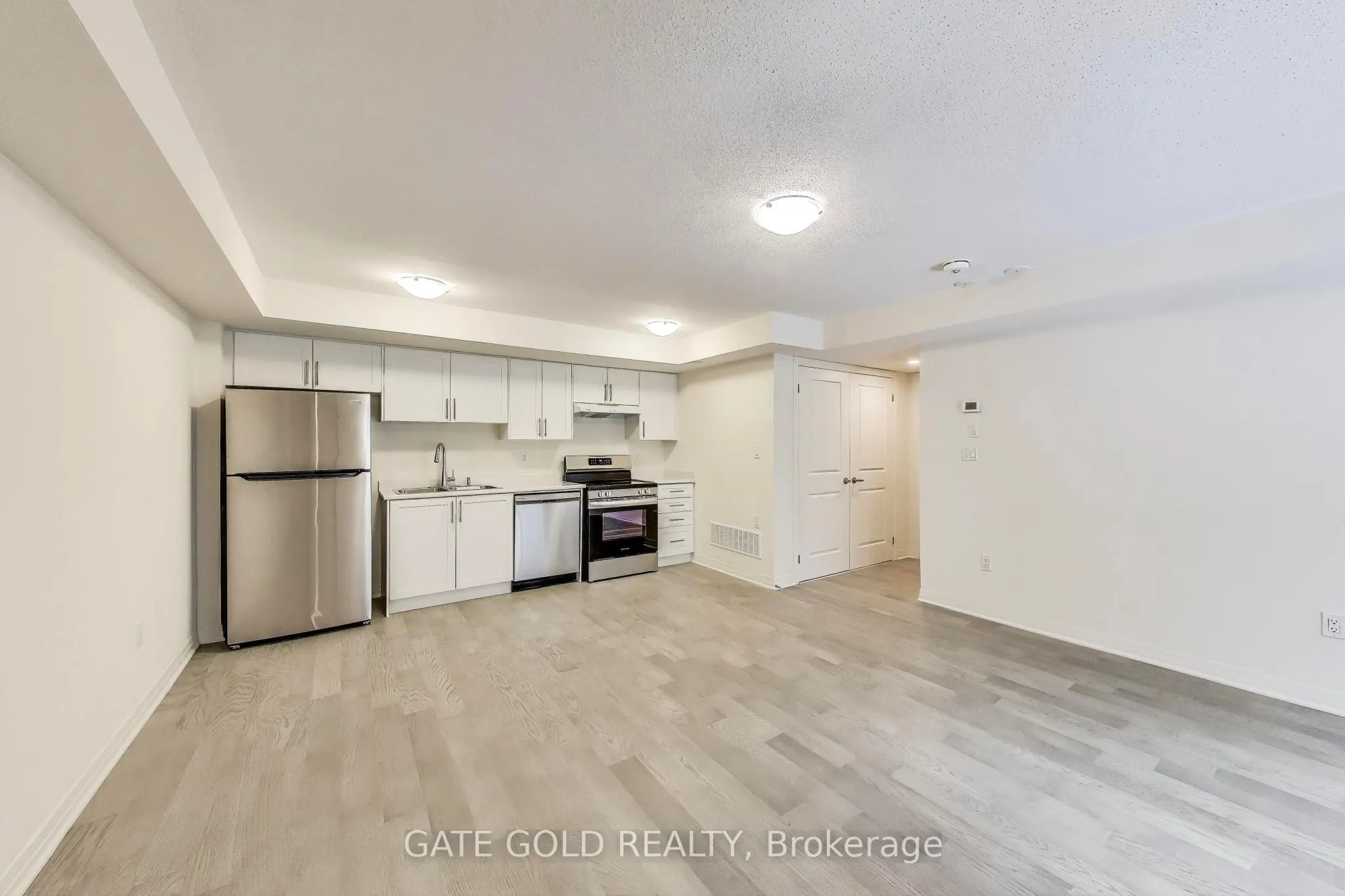 14 Lookout Drive, #A