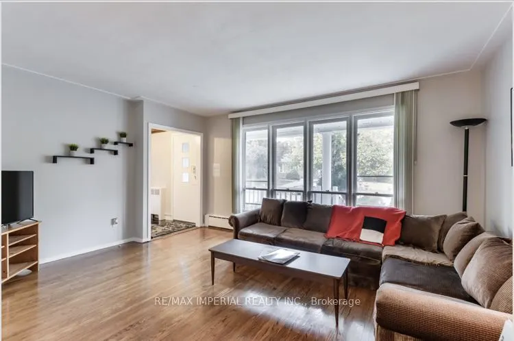 30 Ivordale Crescent, #Main