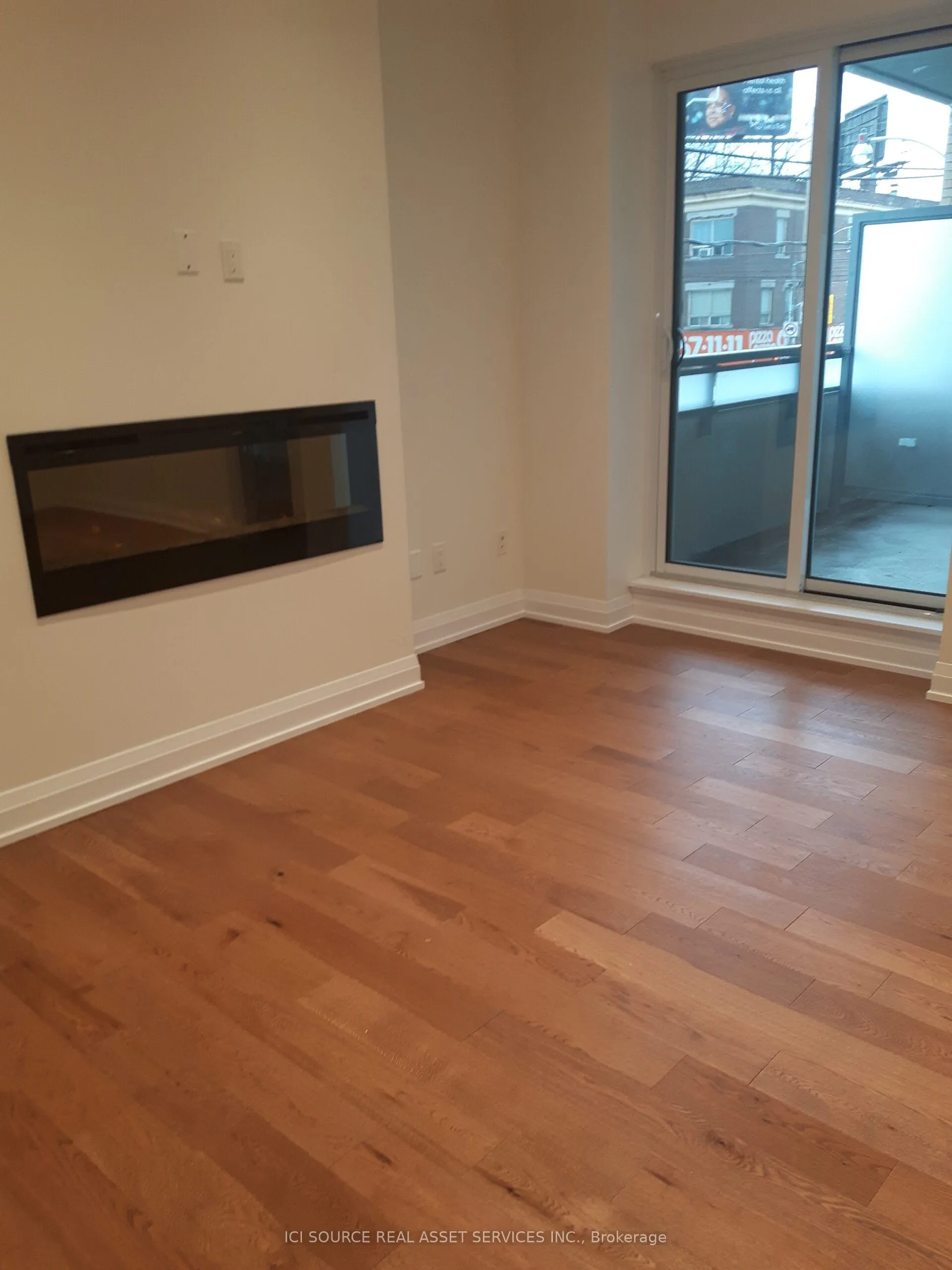 200 Woodbine Avenue, #208