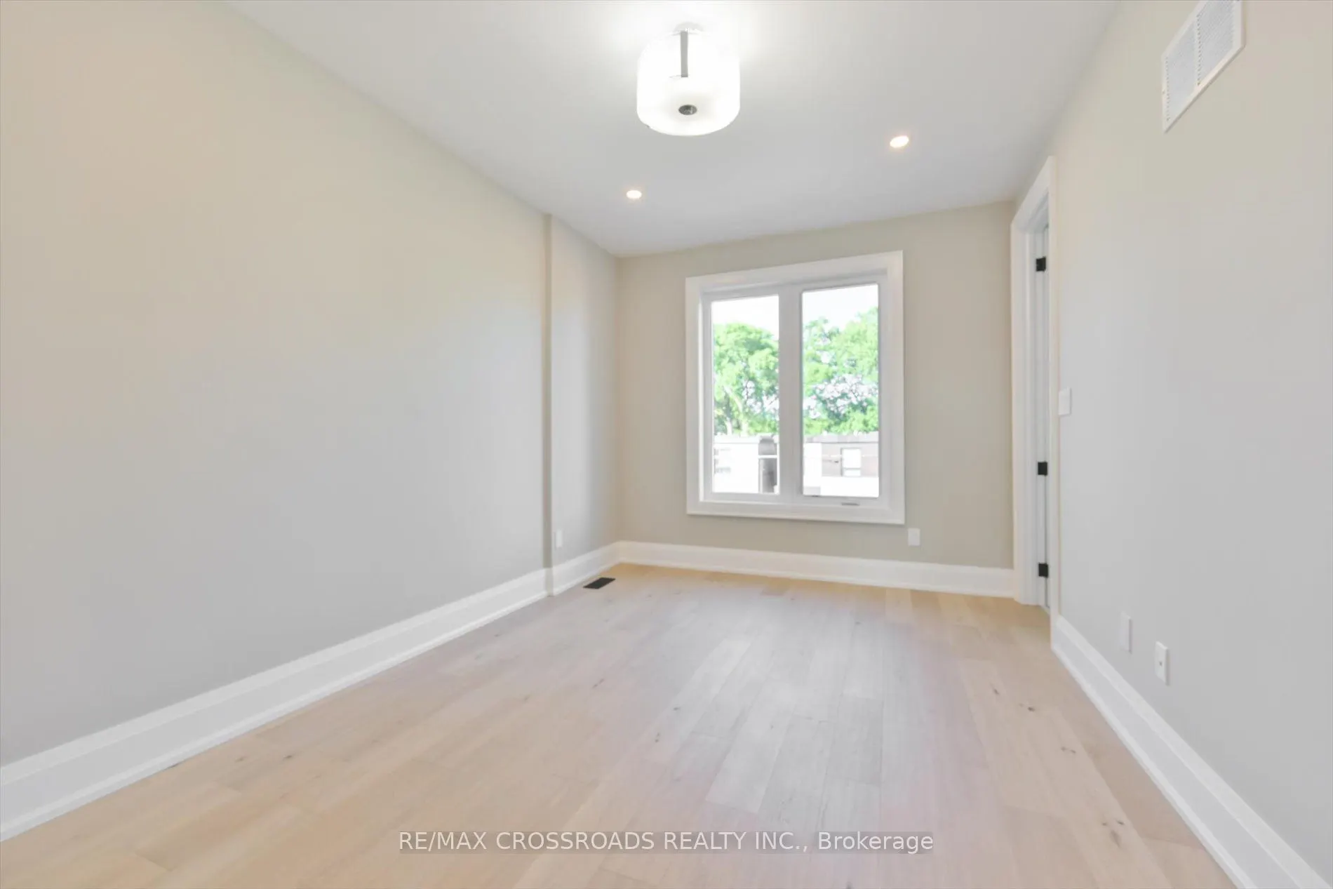 84 Westbourne Avenue