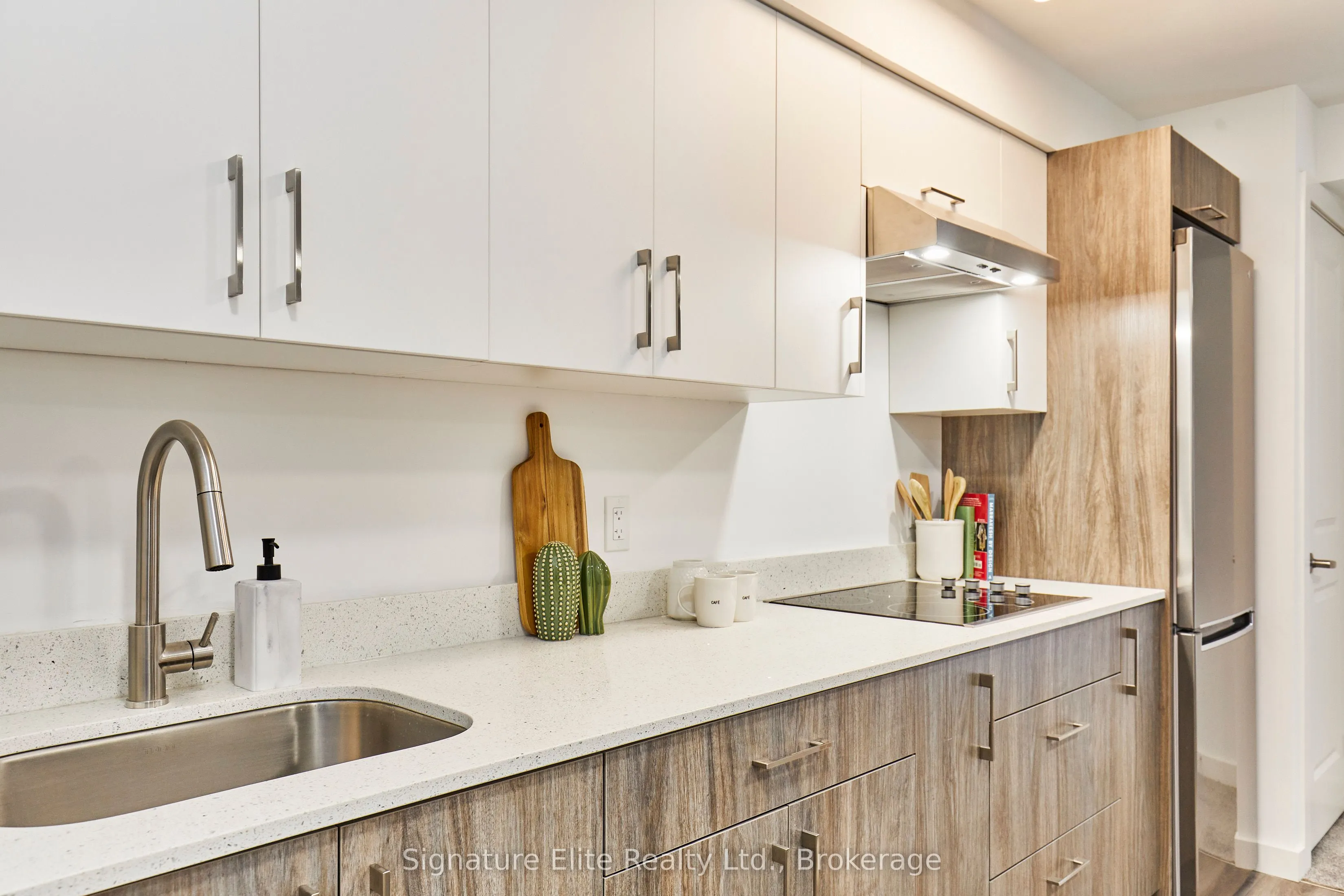 45 Connaught Avenue, #201