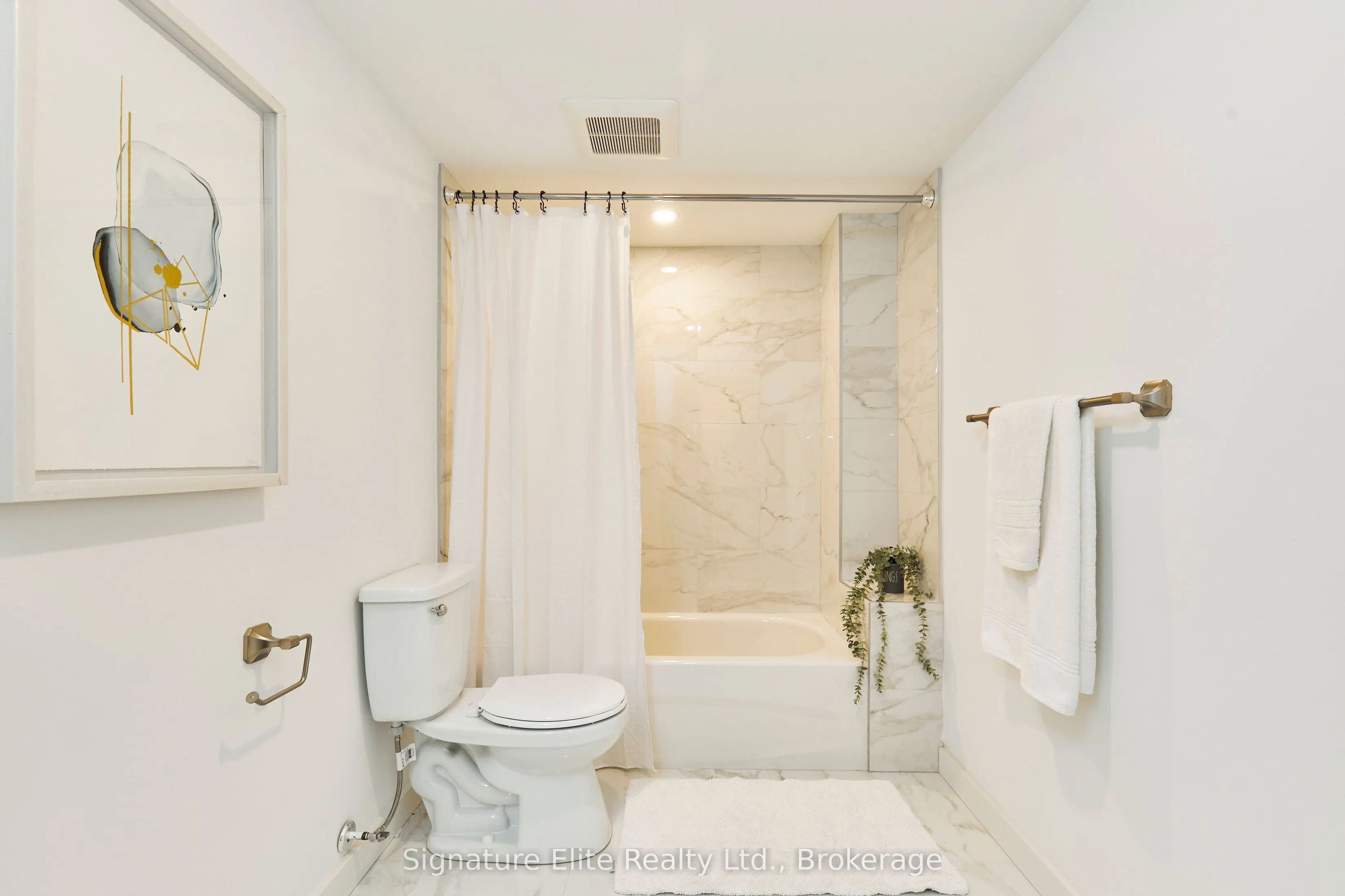 45 Connaught Avenue, #201