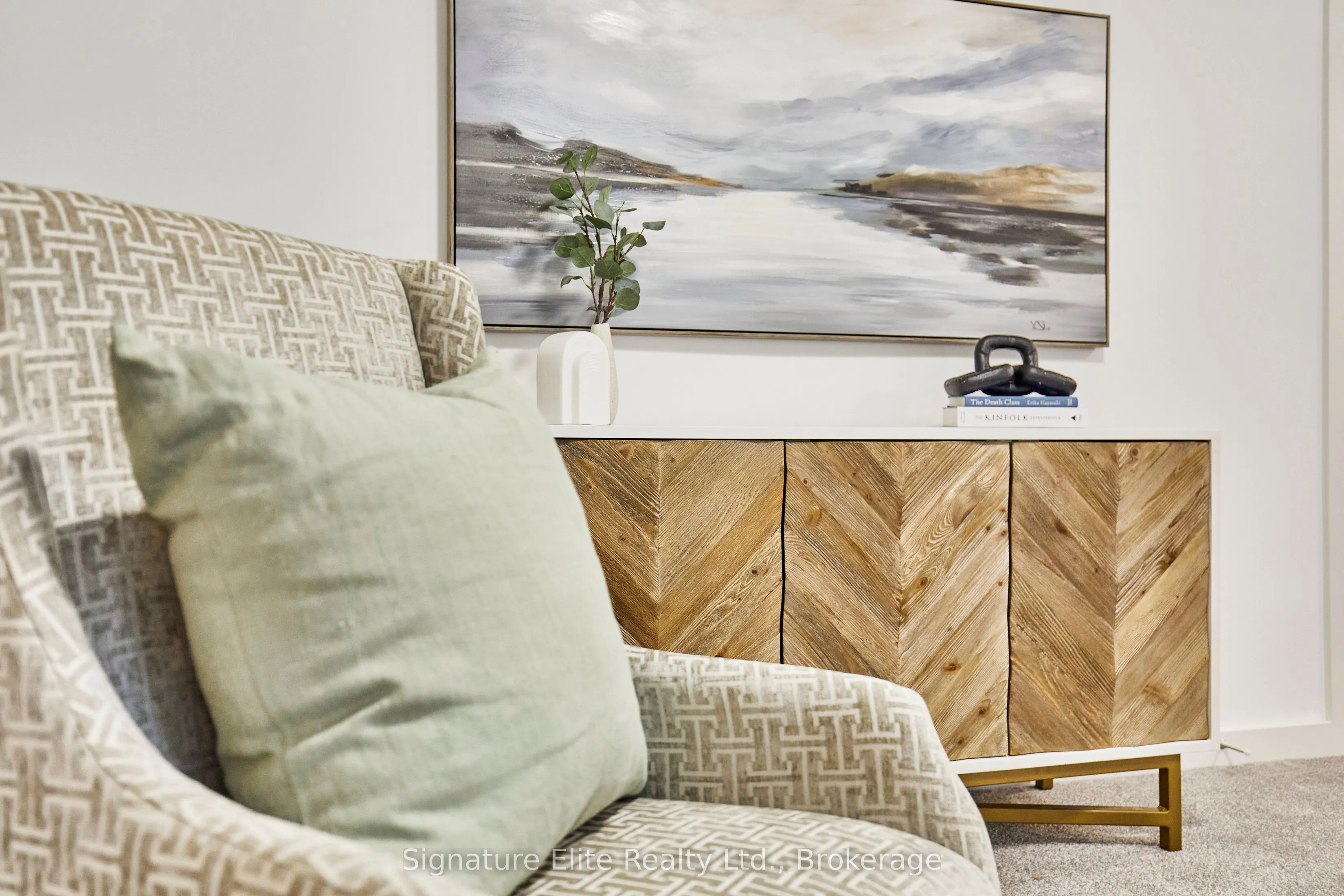 45 Connaught Avenue, #201