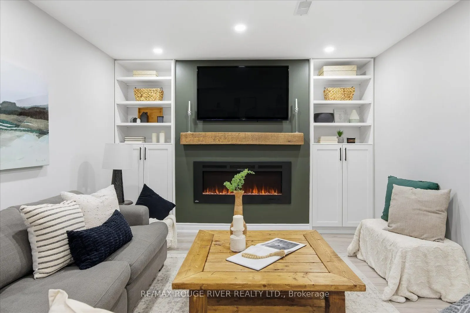 245 Blackwell Crescent