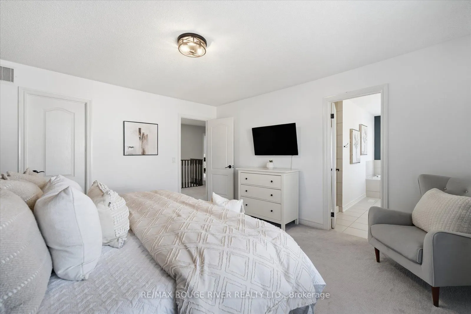 245 Blackwell Crescent