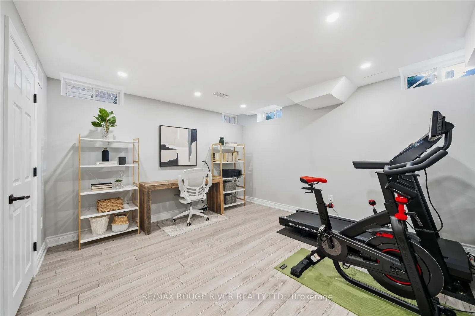 245 Blackwell Crescent