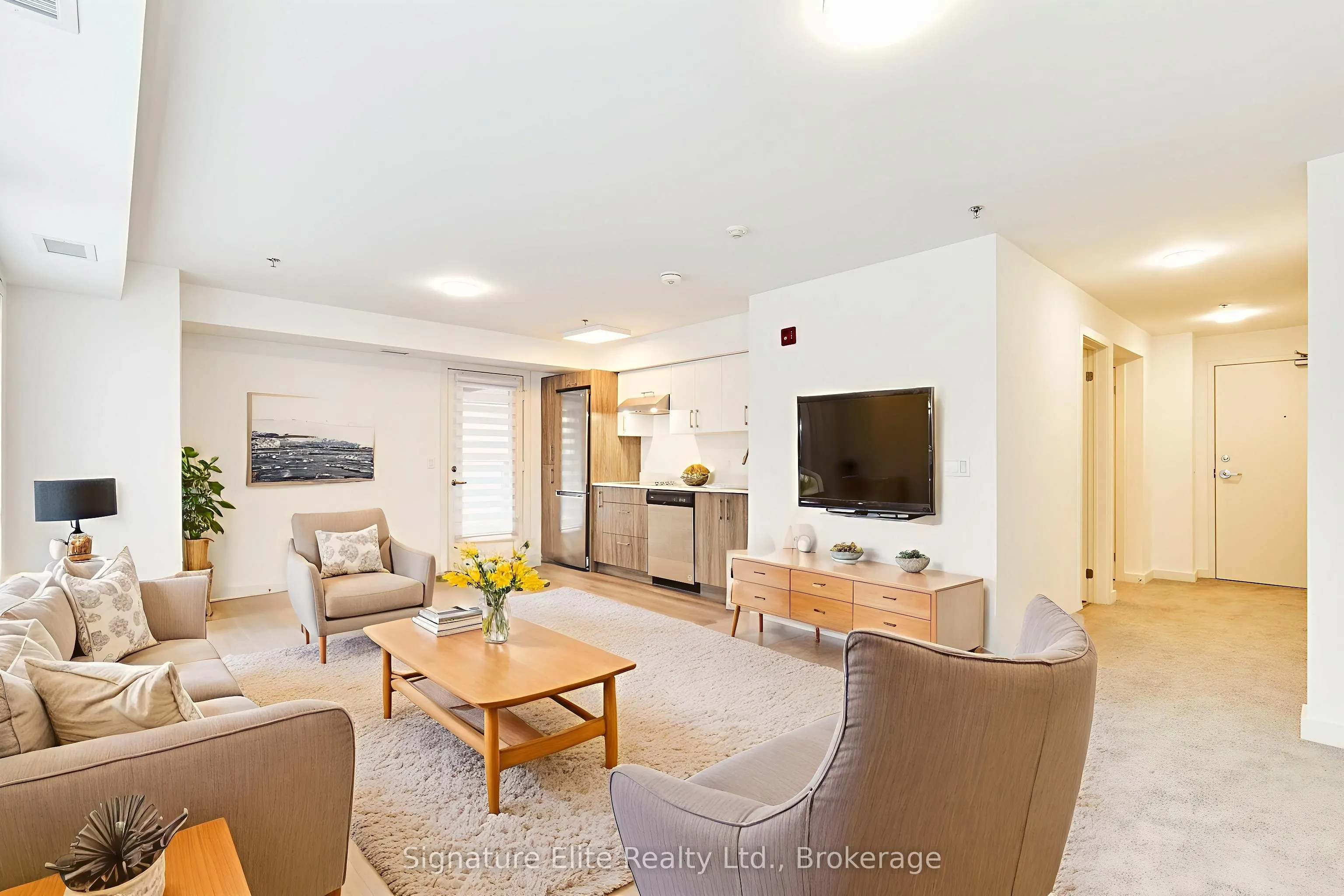 45 Connaught Avenue, #202