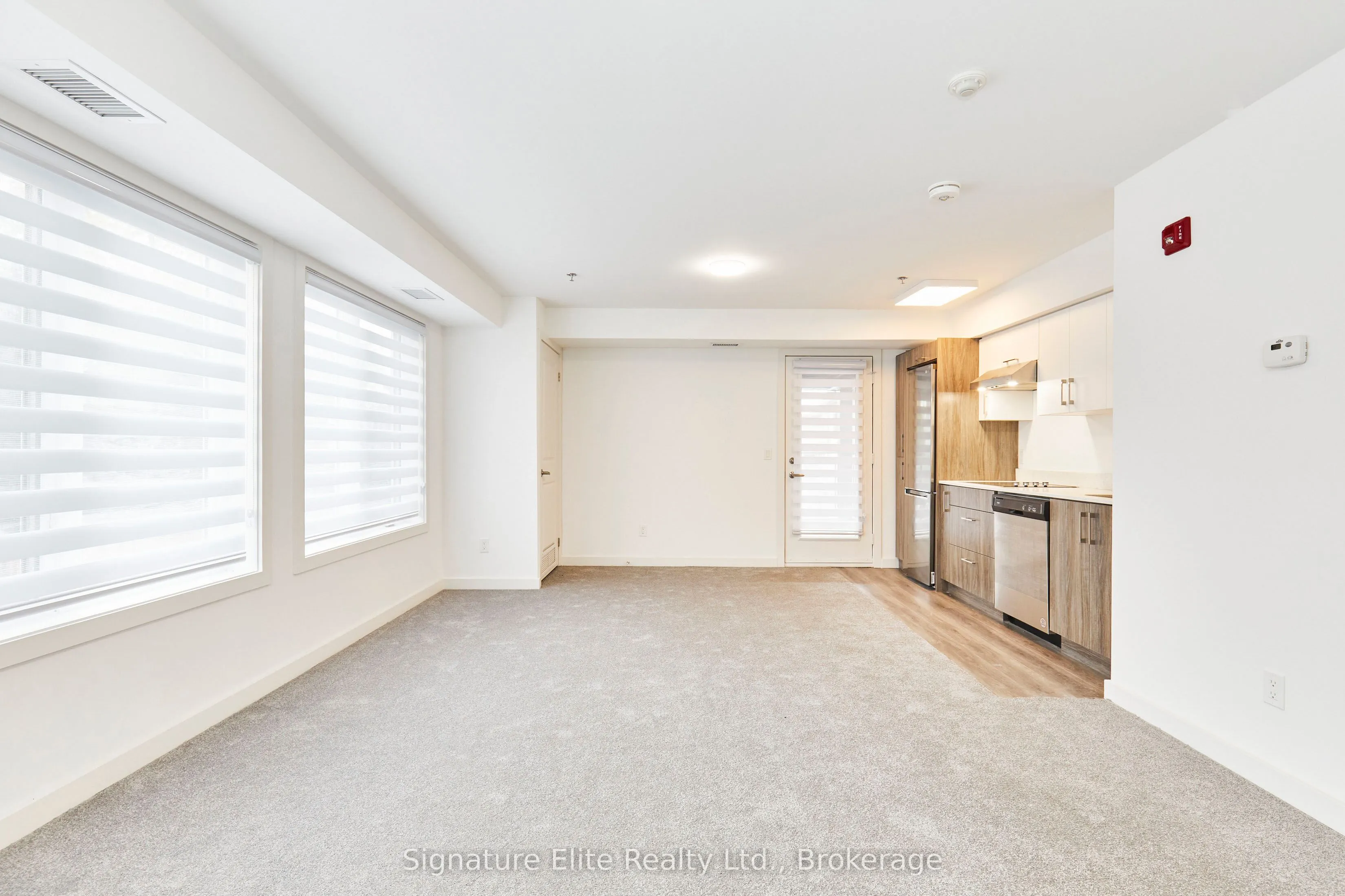 45 Connaught Avenue, #202