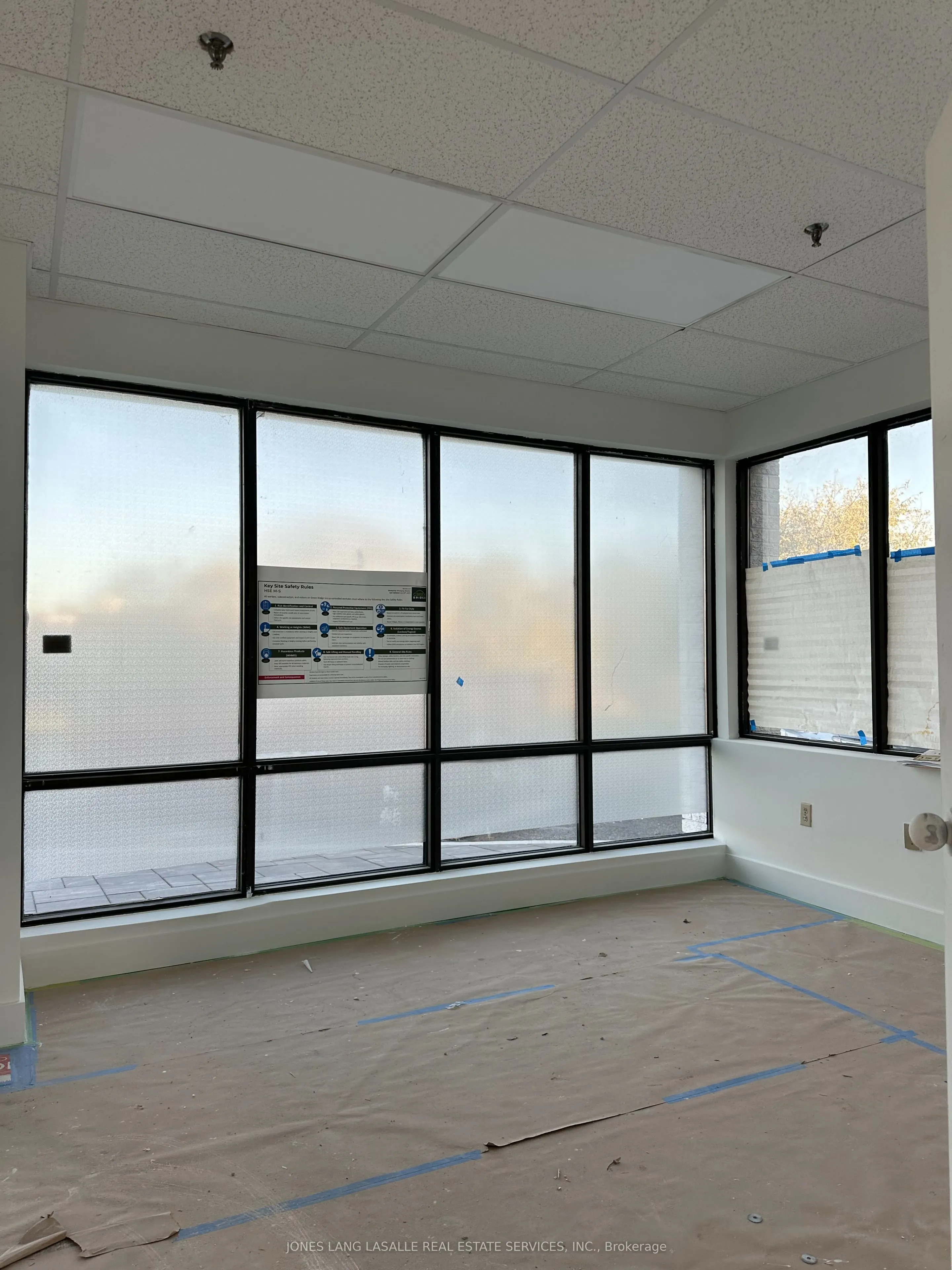 585 Middlefield Road, #20