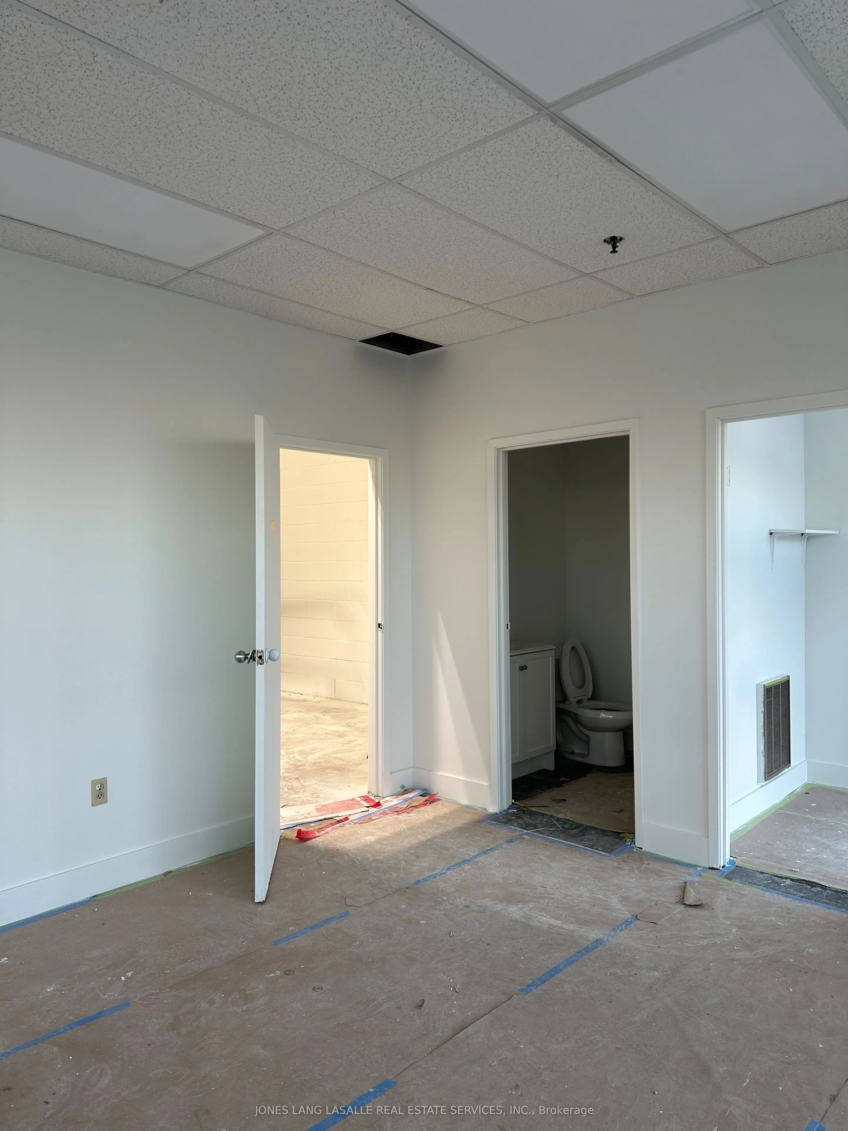 585 Middlefield Road, #20