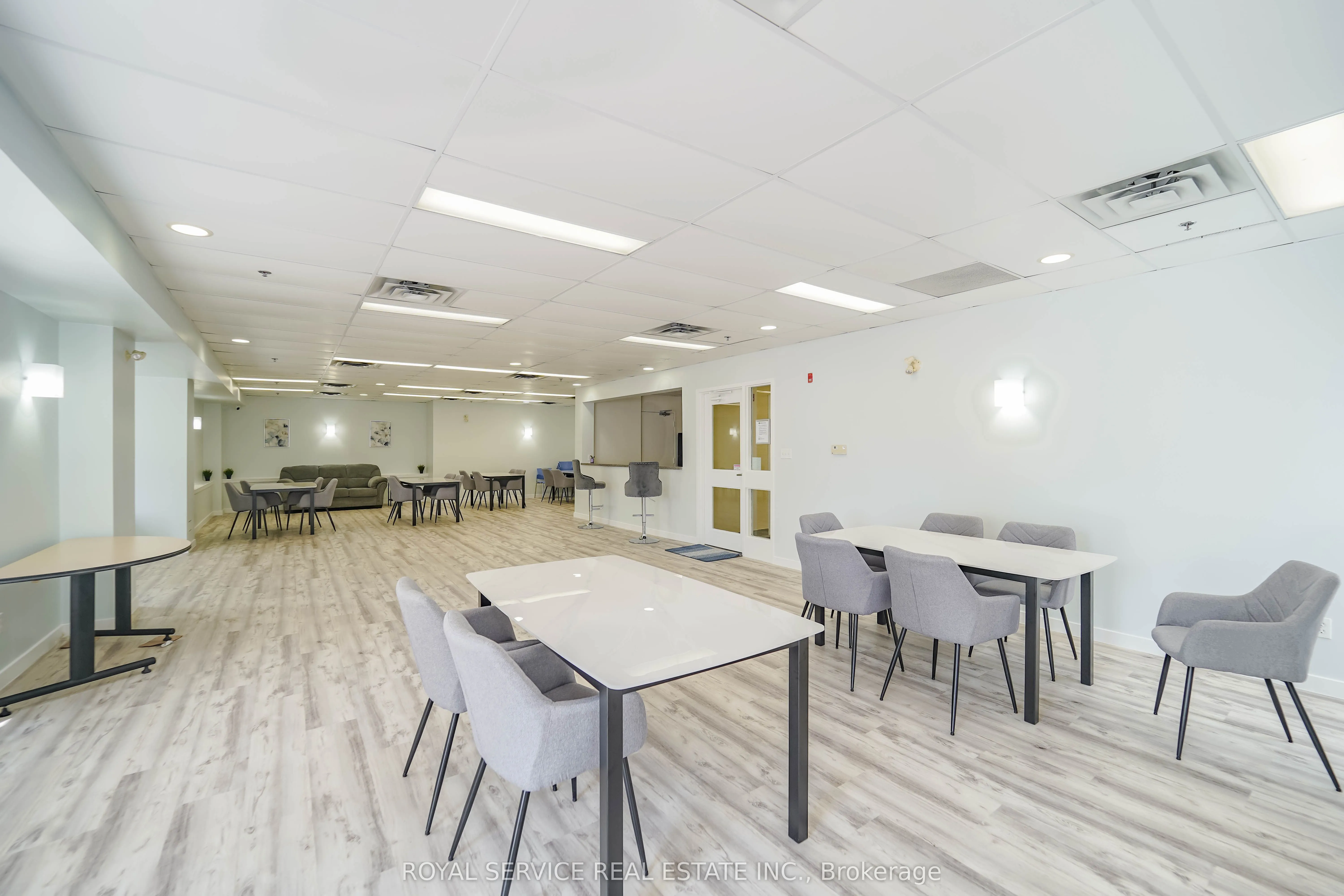 90 Aspen Springs Drive, #207