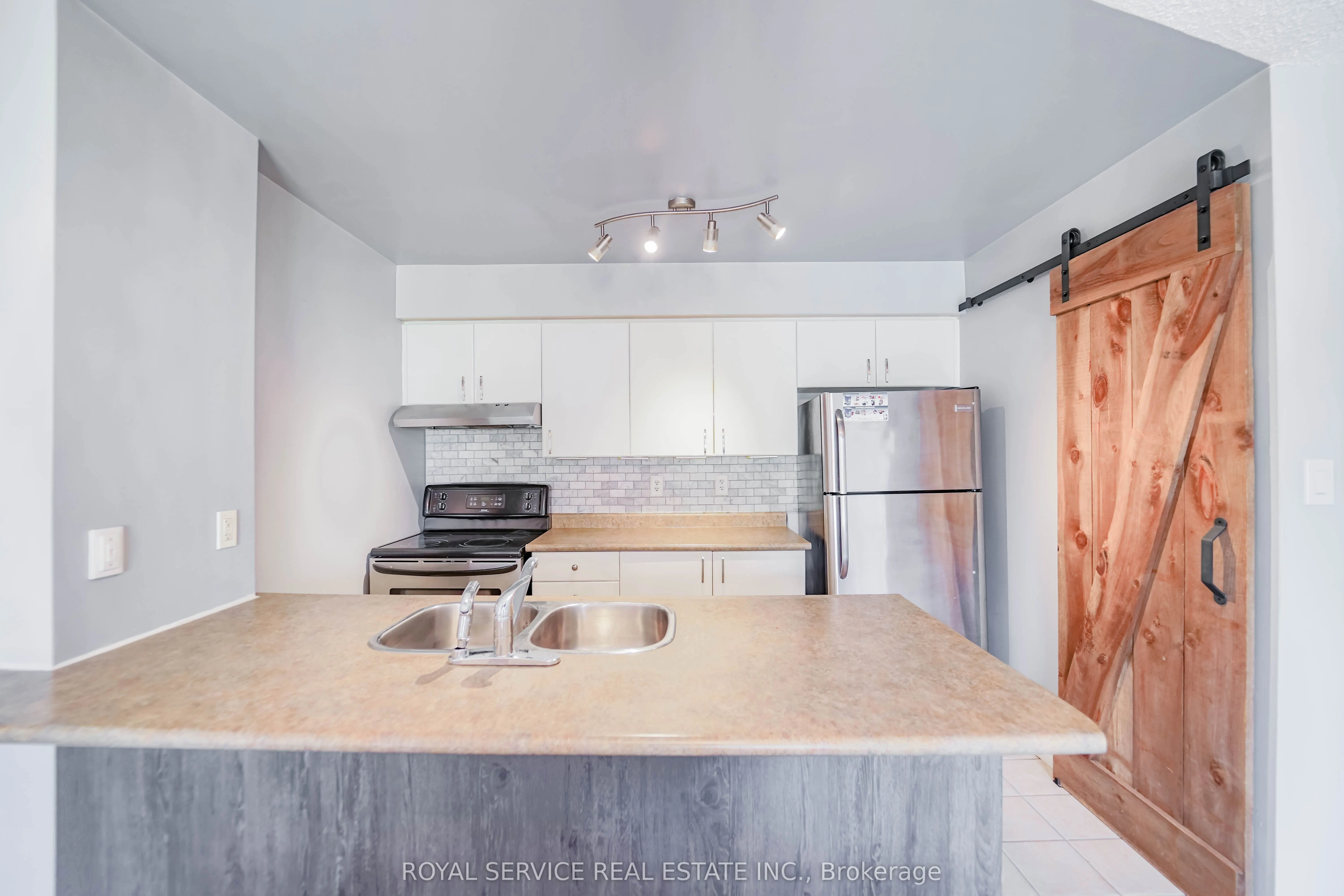 90 Aspen Springs Drive, #207