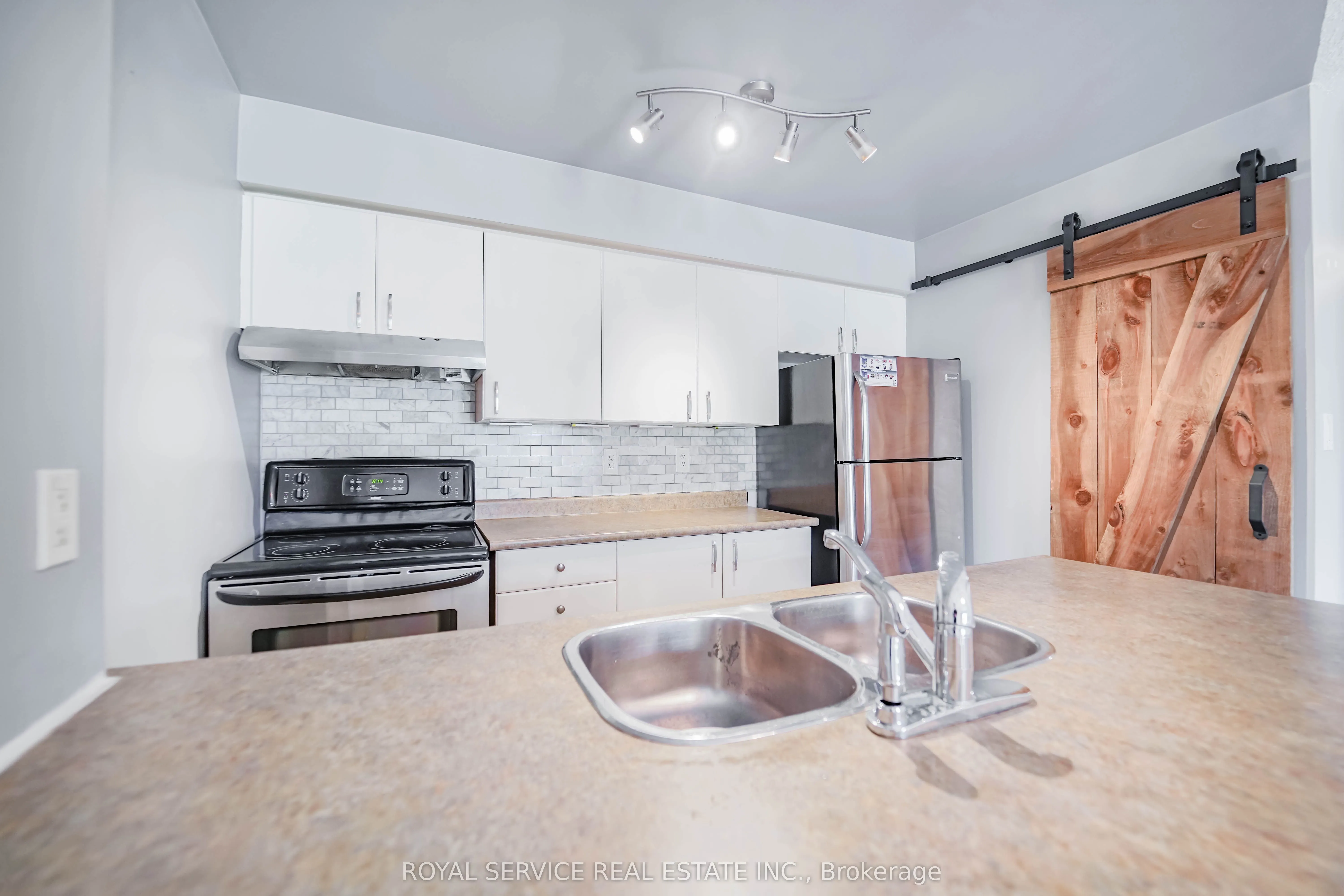 90 Aspen Springs Drive, #207