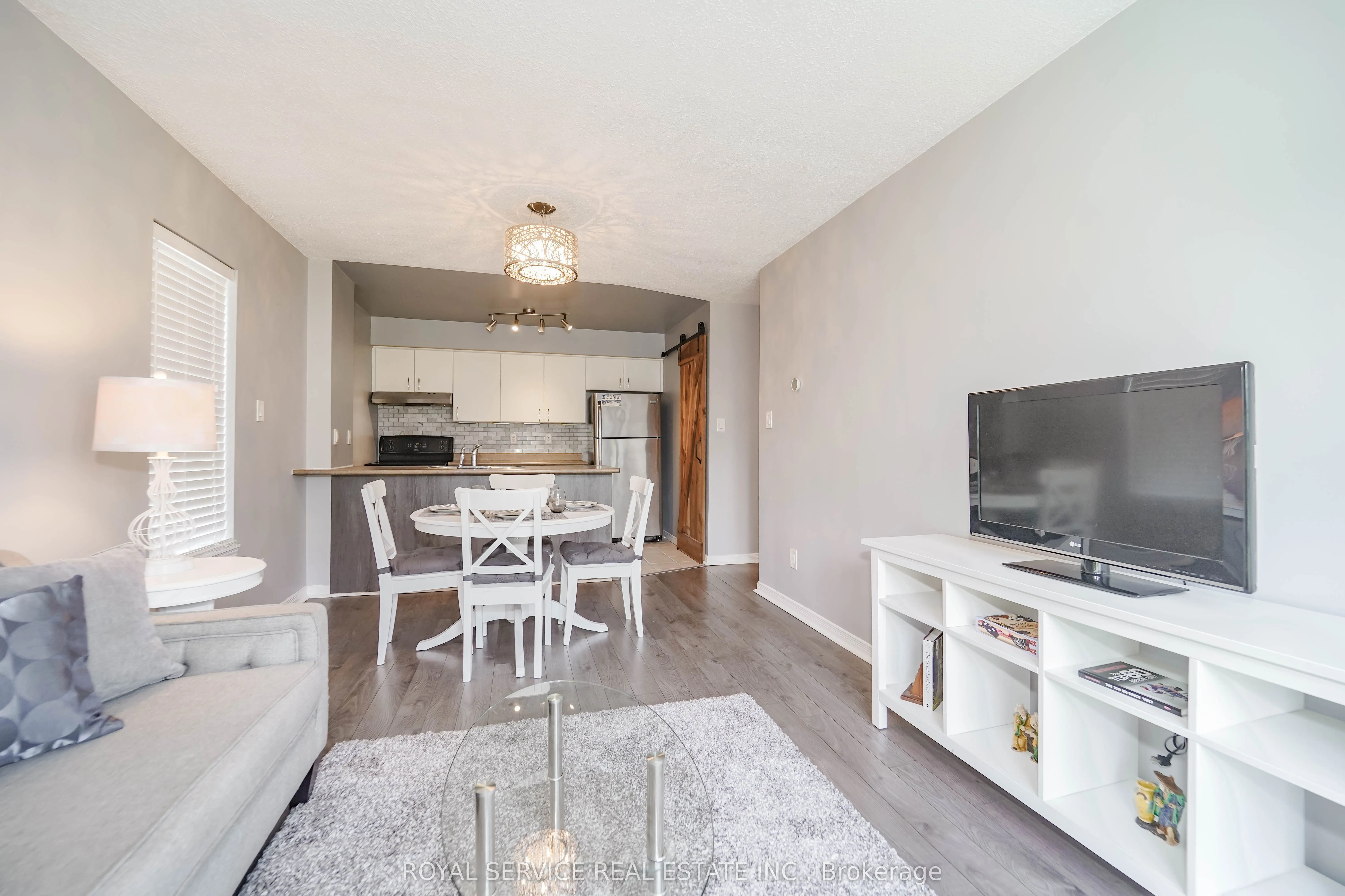 90 Aspen Springs Drive, #207