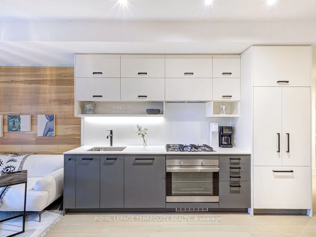 1888 Queen Street E, #201