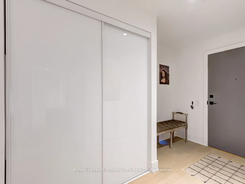 1888 Queen Street E, #201