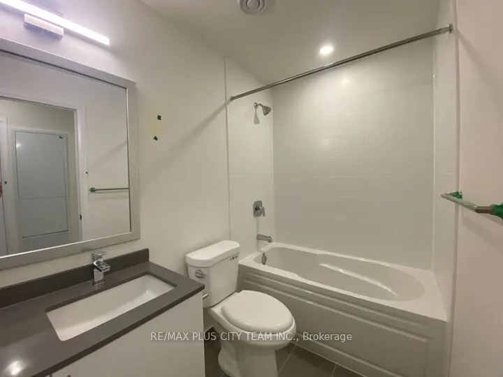 3260 Sheppard Avenue E, #705