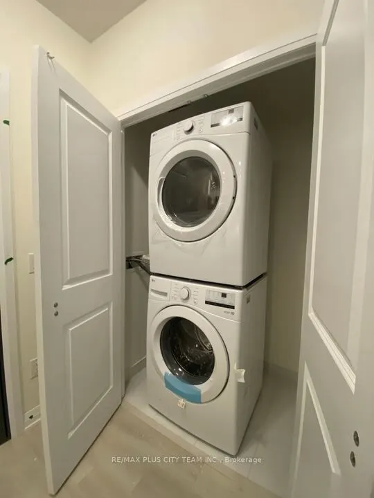 3260 Sheppard Avenue E, #705