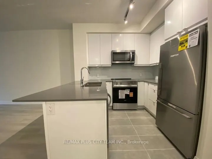 3260 Sheppard Avenue E, #705