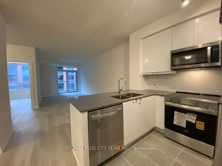 3260 Sheppard Avenue E, #705