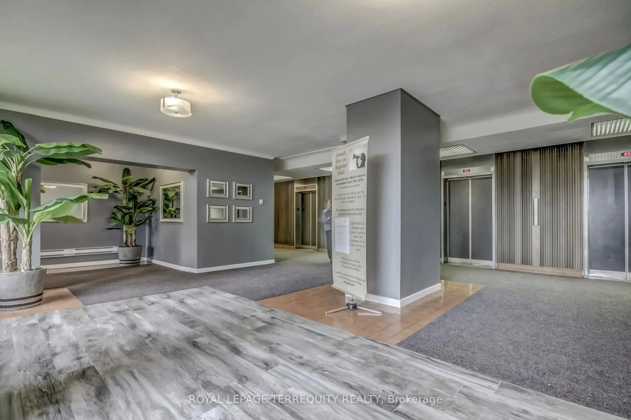 5 Massey Square, #2807