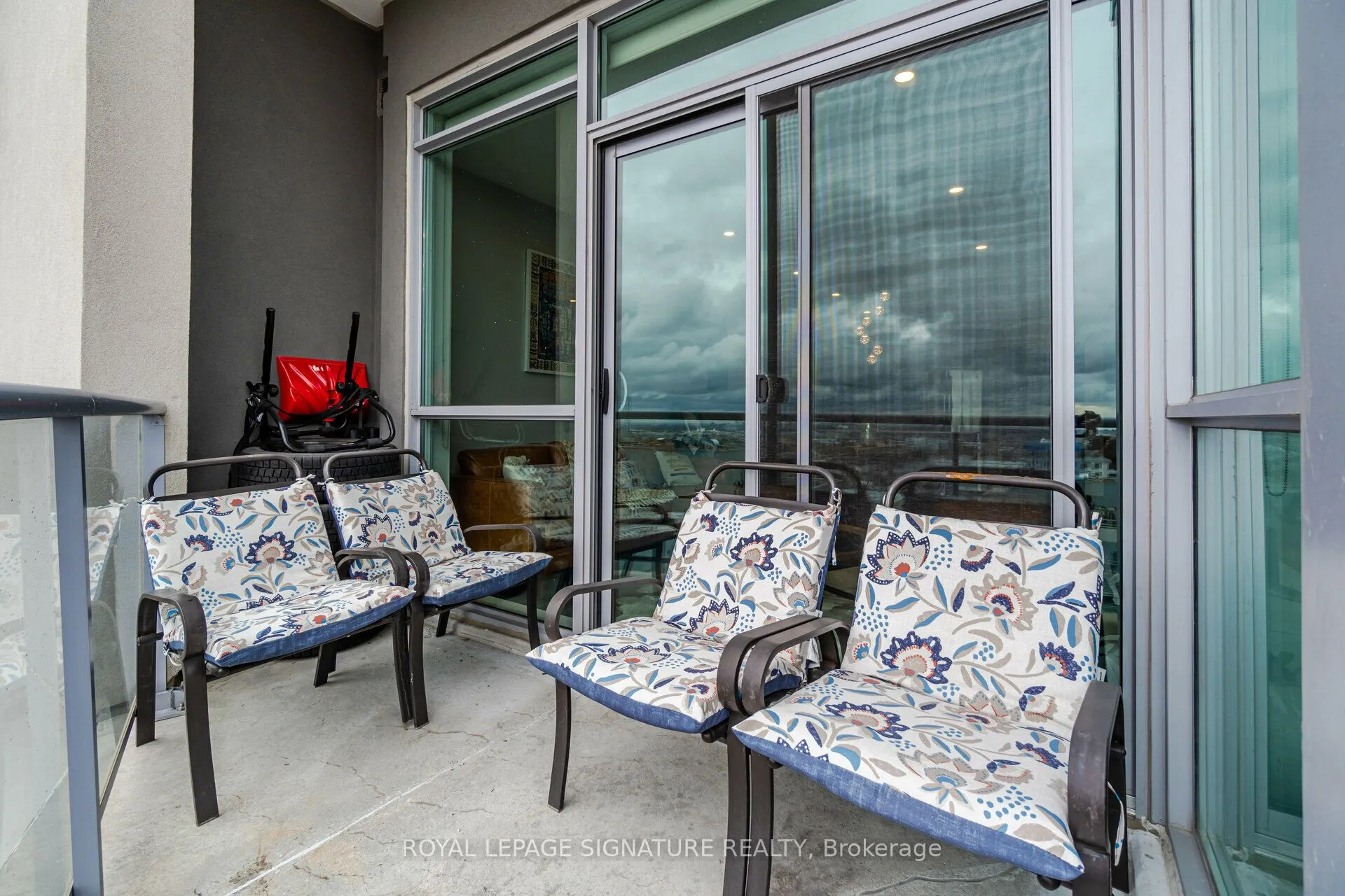 1328 Birchmount Road, #PH01