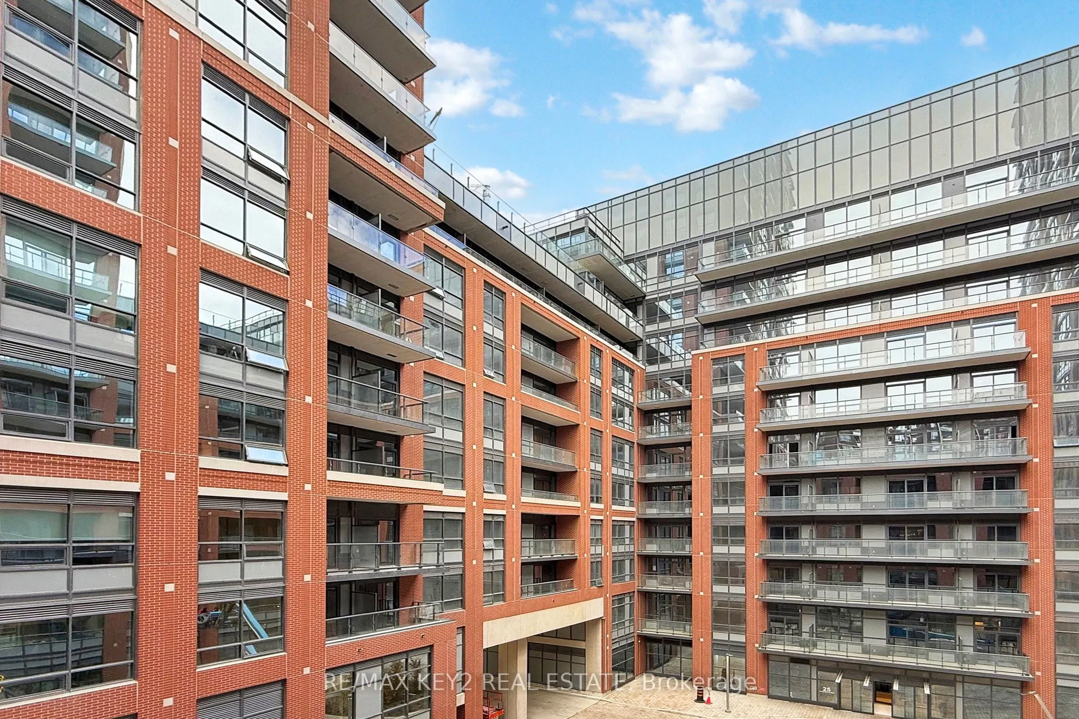 3270 Sheppard Avenue E, #427