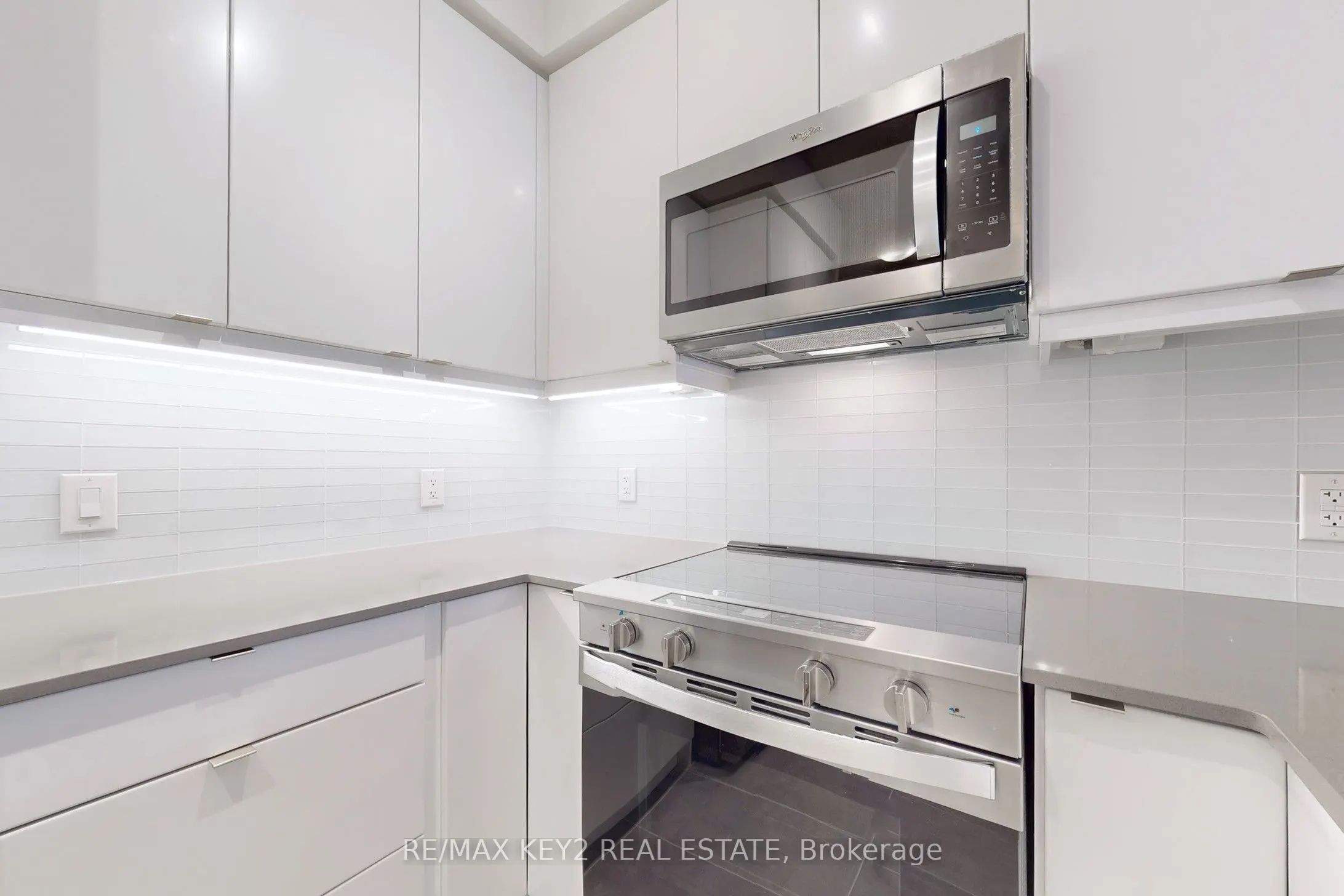 3270 Sheppard Avenue E, #427